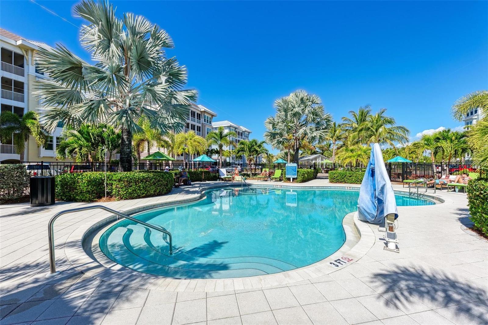 391 ARUBA CIR #302, BRADENTON, FL, 34209