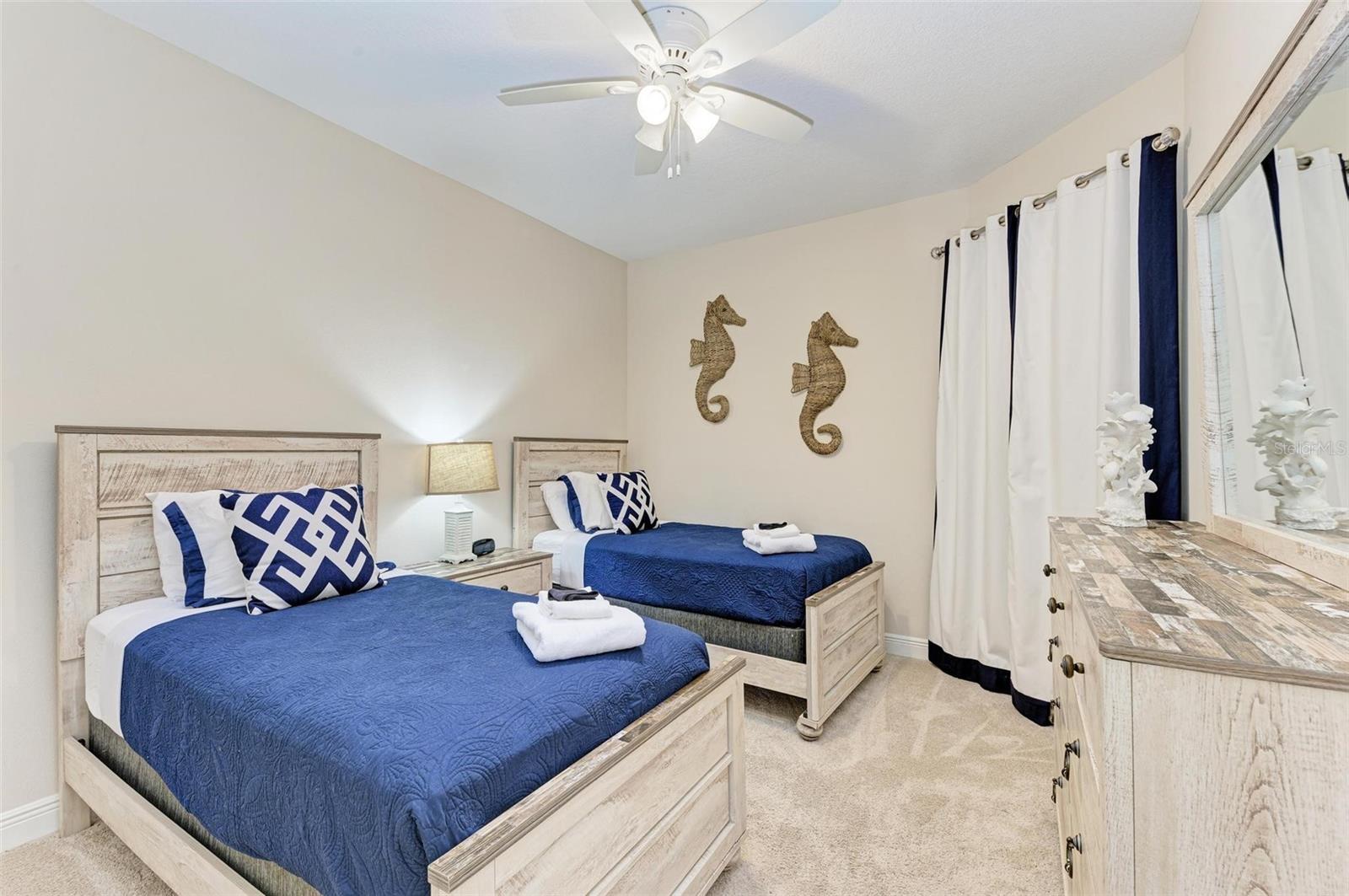 391 ARUBA CIR #302, BRADENTON, FL, 34209