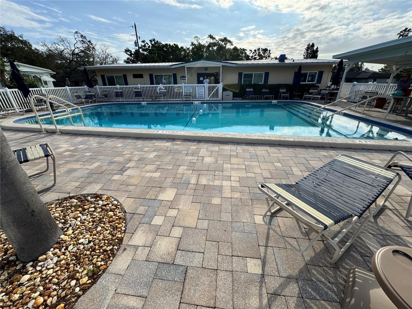 TB8305789 Property Photo