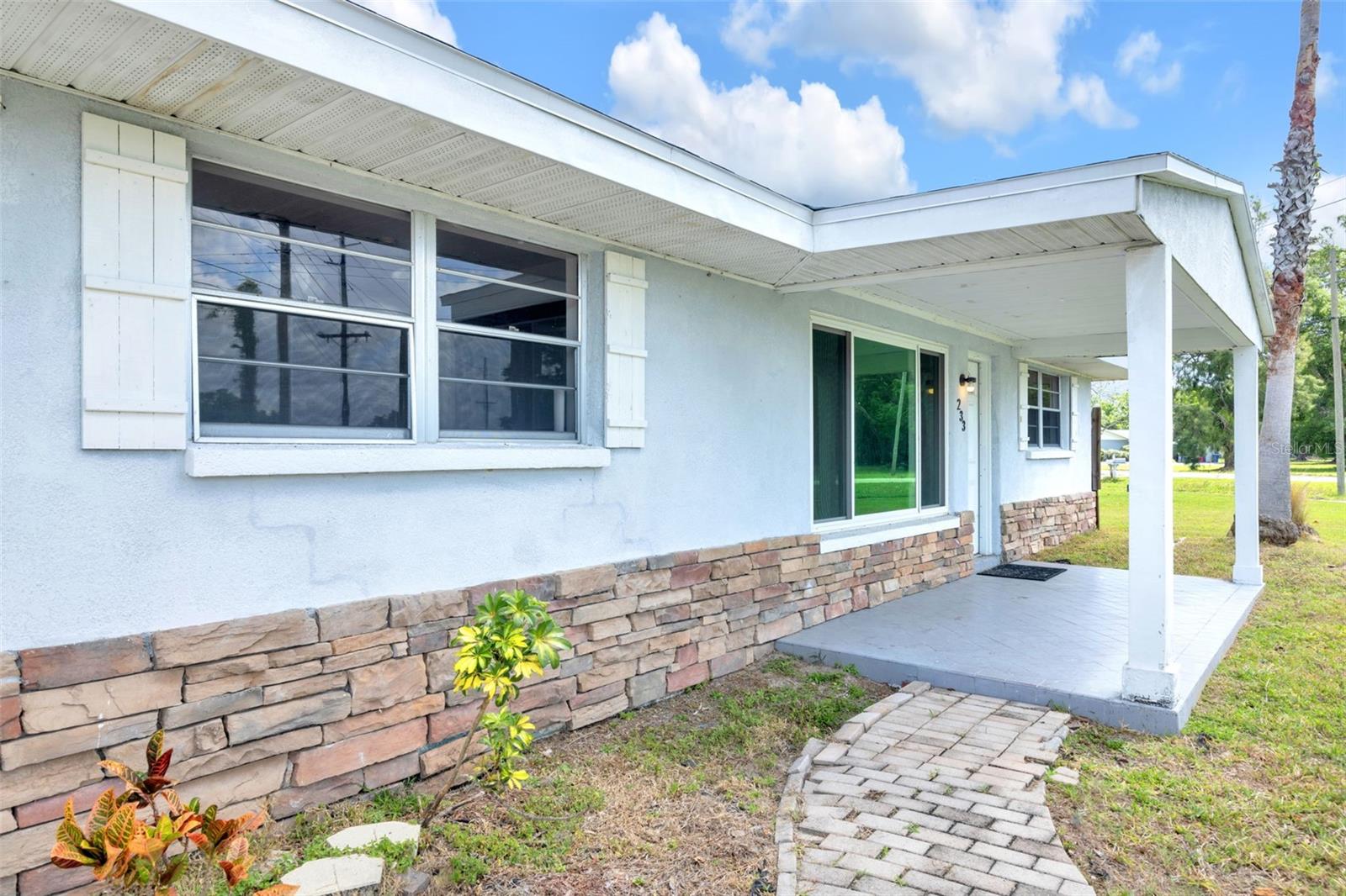 233 W COLLEGE AVE, RUSKIN, FL, 33570
