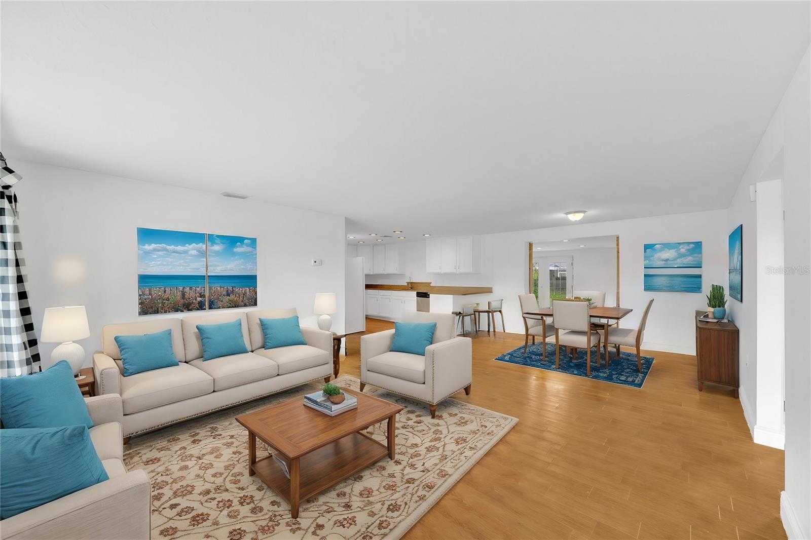 233 W COLLEGE AVE, RUSKIN, FL, 33570