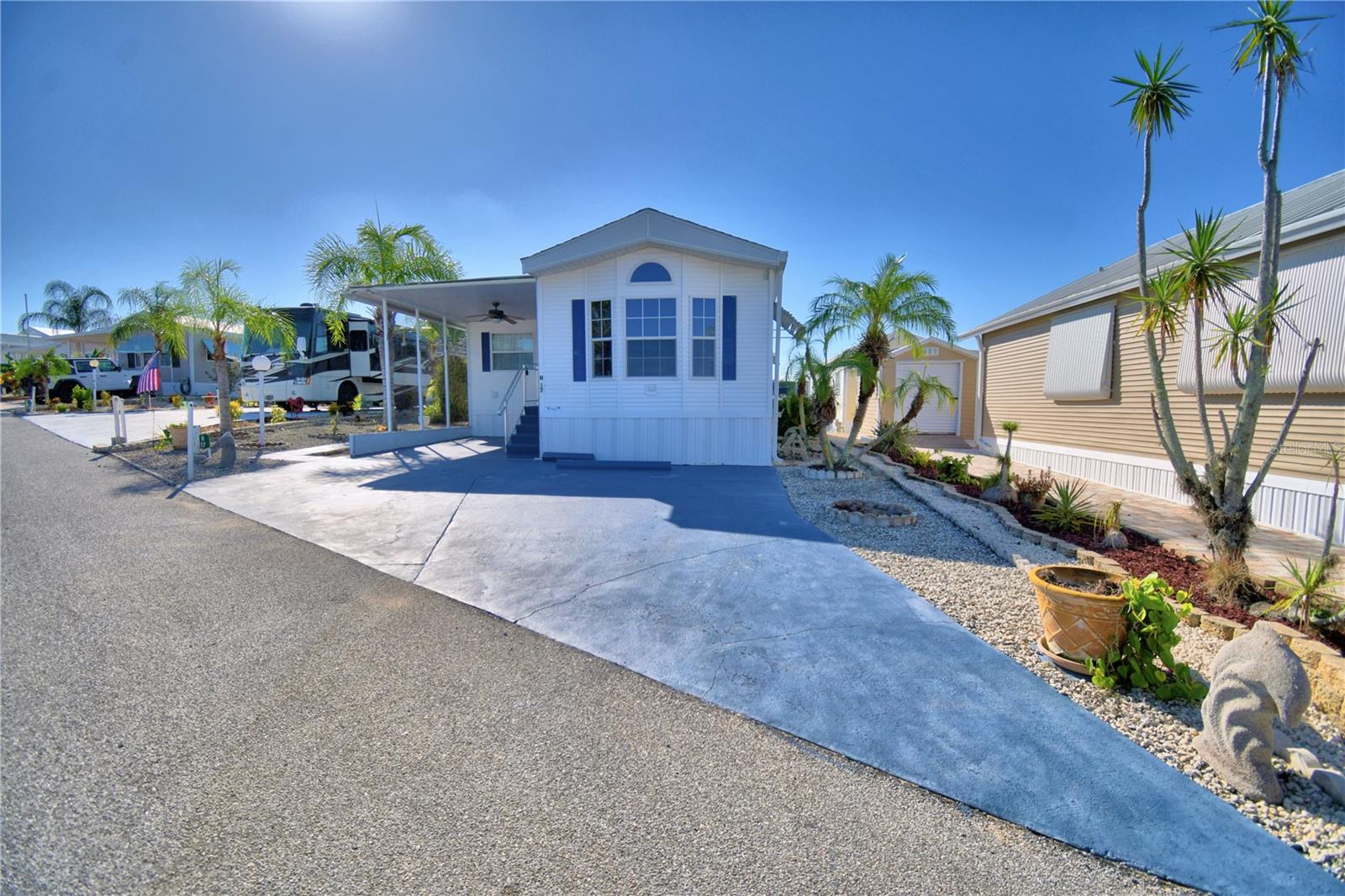 251 PATTERSON RD #H17, HAINES CITY, FL, 33844