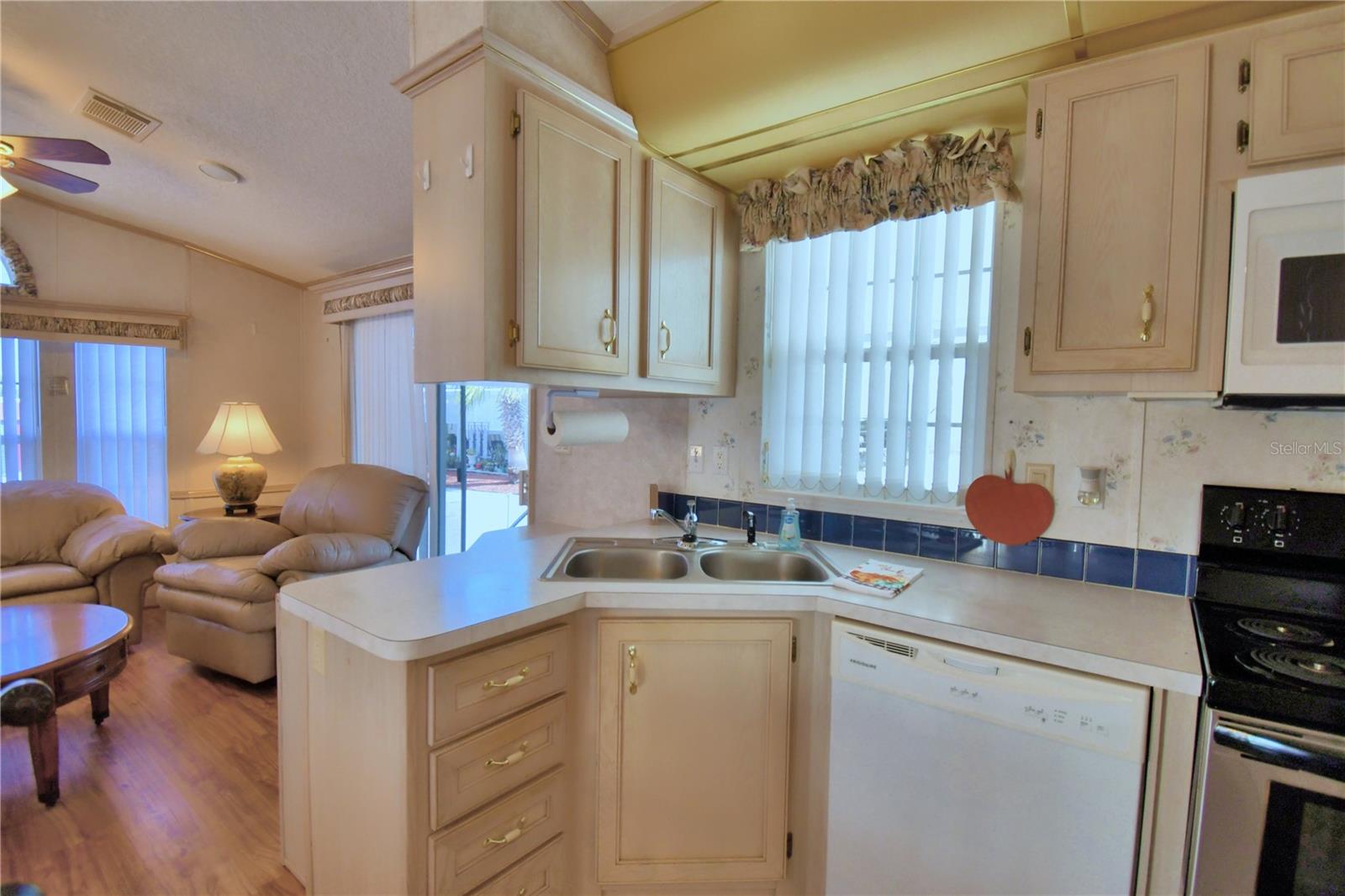 251 PATTERSON RD #H17, HAINES CITY, FL, 33844