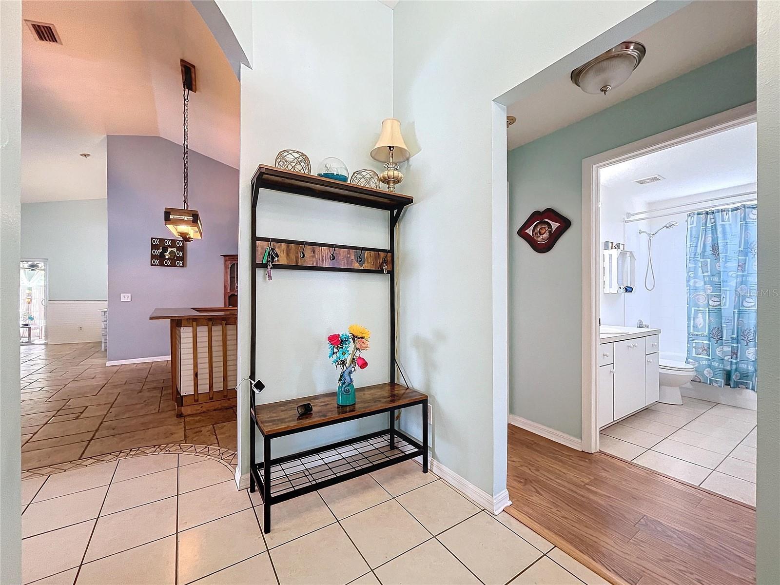 7613 HAMPSHIRE GARDEN PL, APOLLO BEACH, FL, 33572