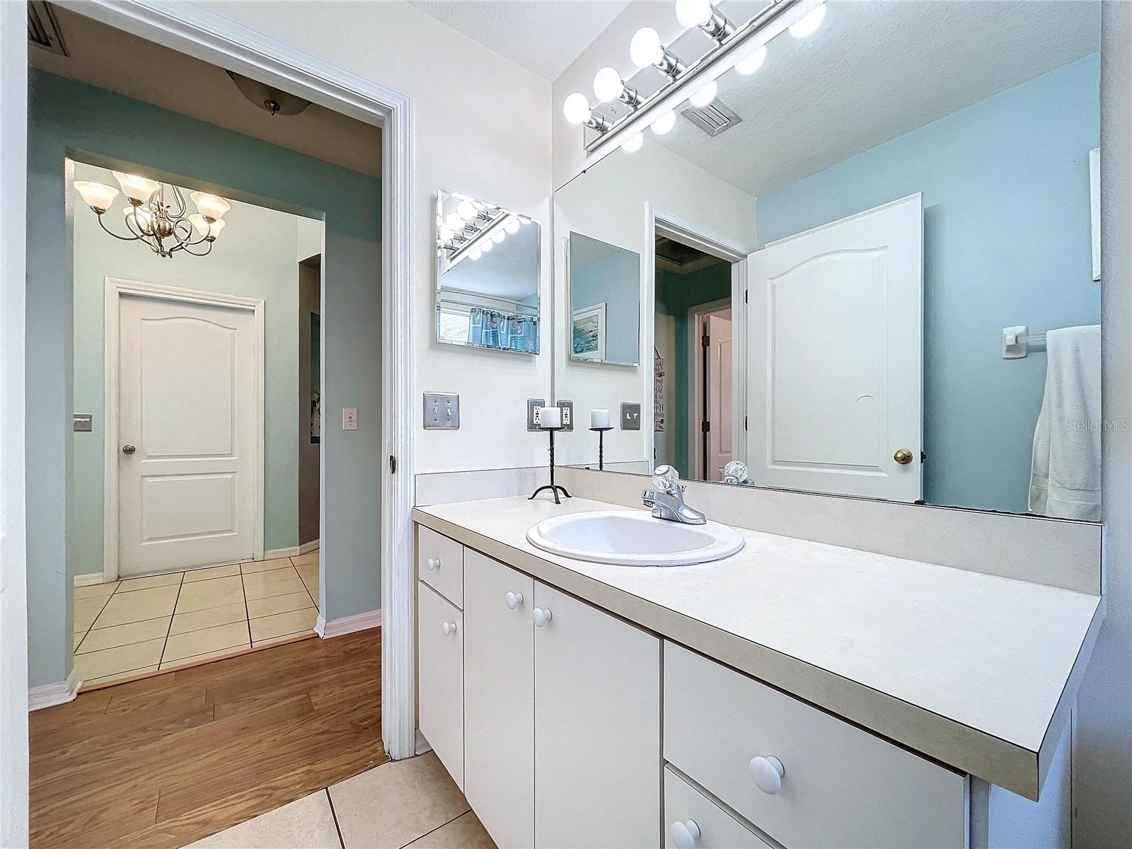7613 HAMPSHIRE GARDEN PL, APOLLO BEACH, FL, 33572