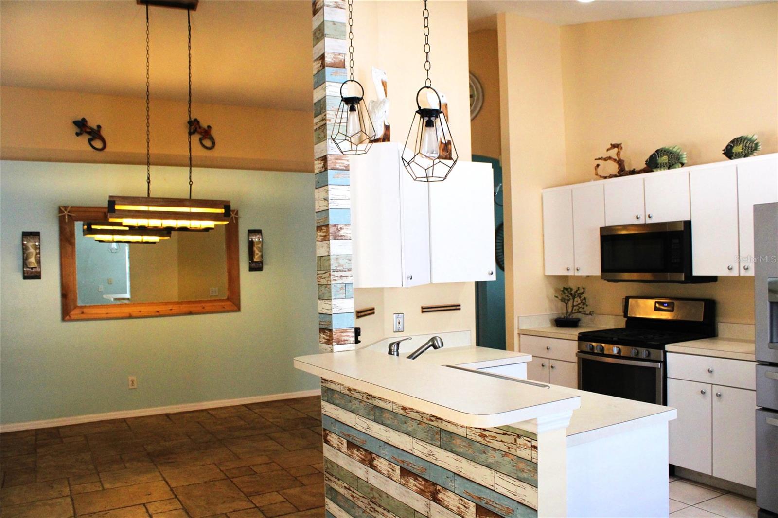 7613 HAMPSHIRE GARDEN PL, APOLLO BEACH, FL, 33572