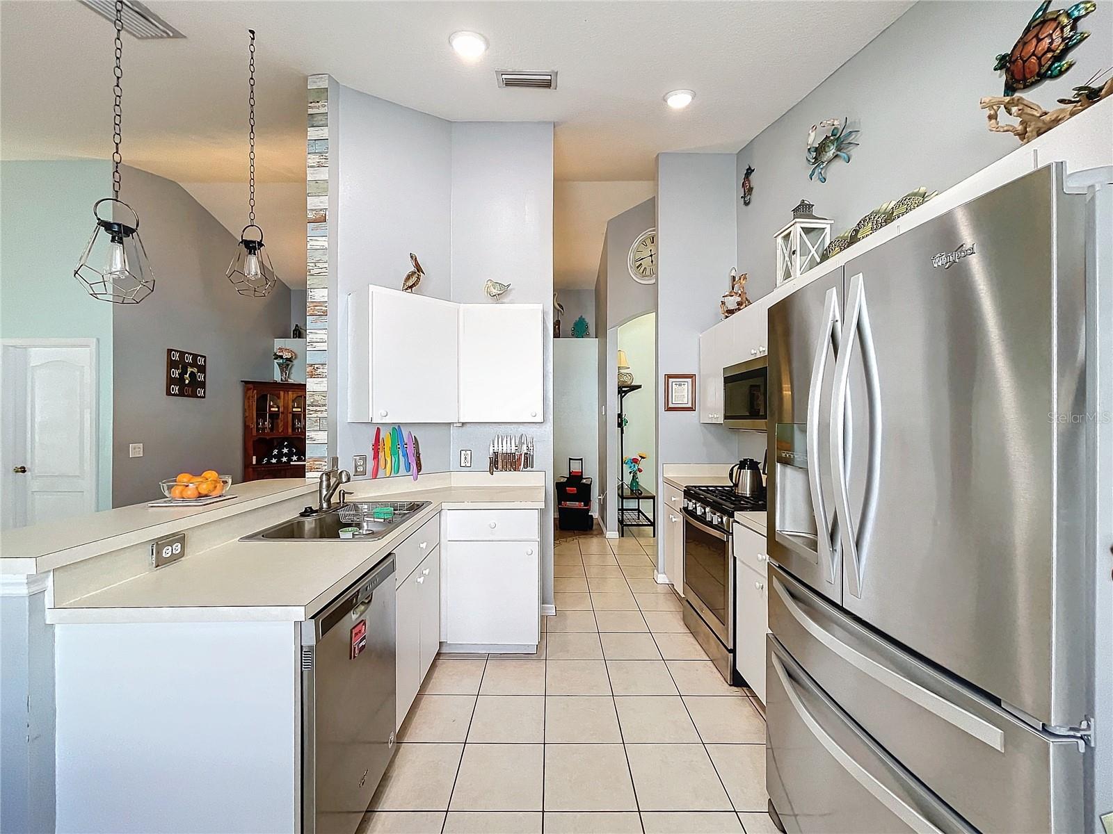 7613 HAMPSHIRE GARDEN PL, APOLLO BEACH, FL, 33572