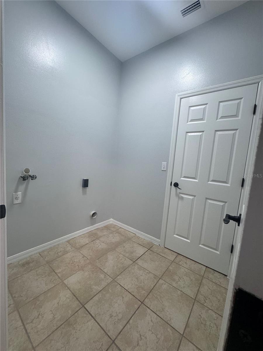 1127 BARCLAY WOOD DR, RUSKIN, FL, 33570