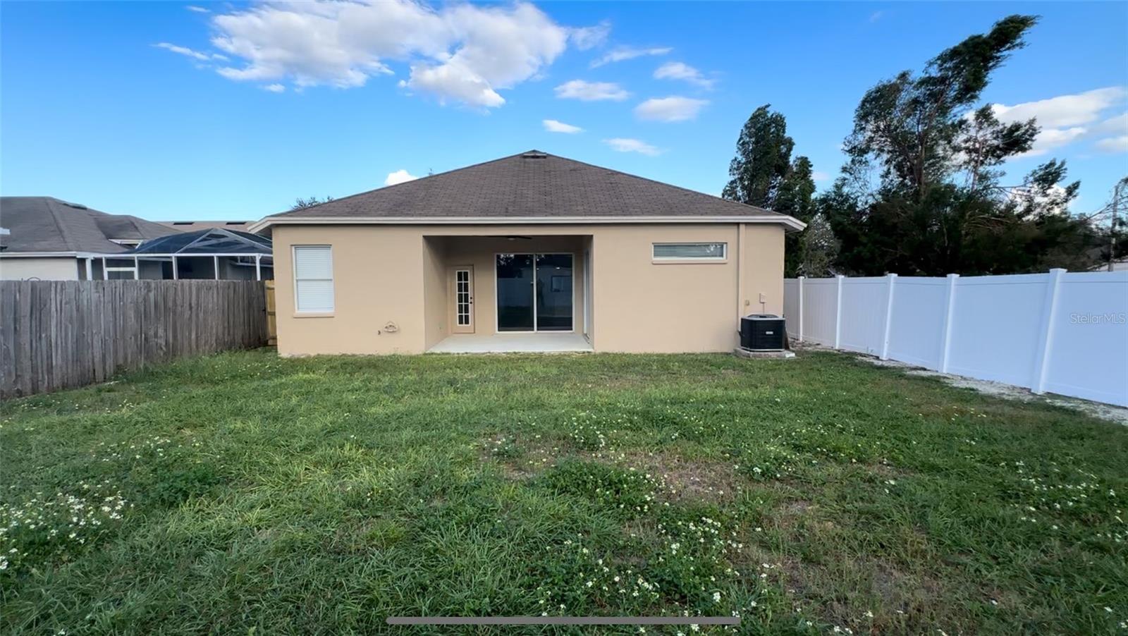 1127 BARCLAY WOOD DR, RUSKIN, FL, 33570