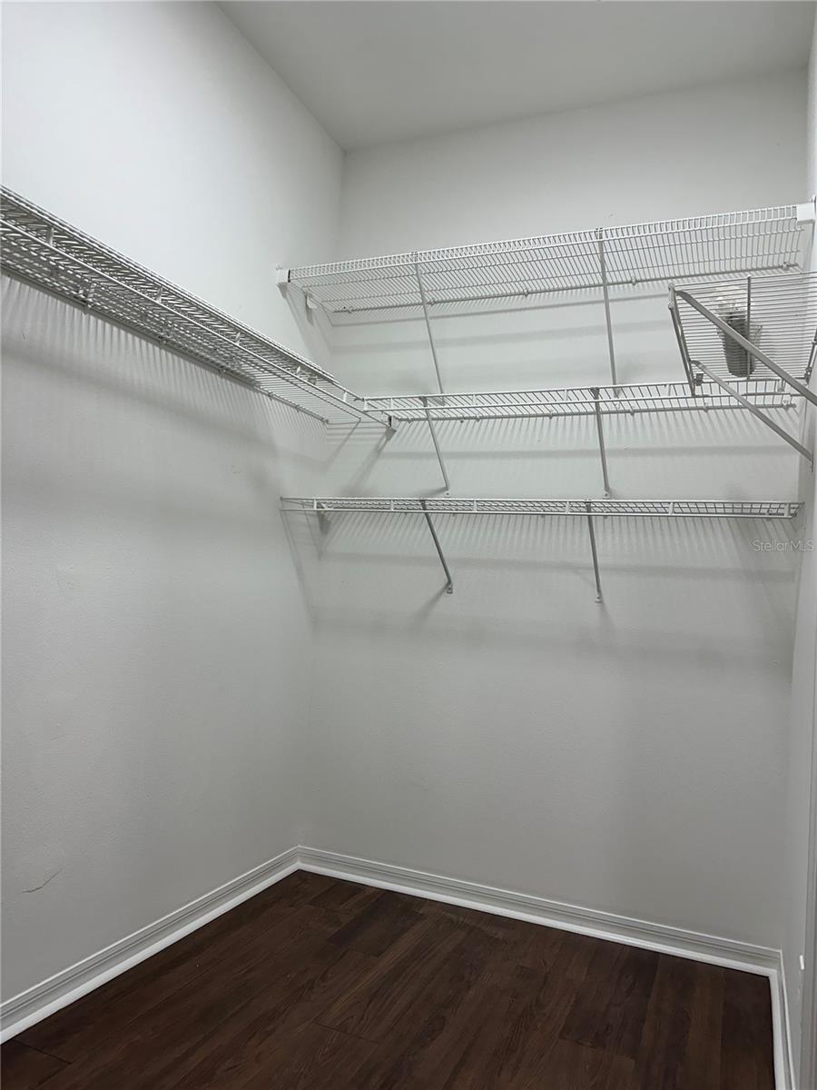 1127 BARCLAY WOOD DR, RUSKIN, FL, 33570