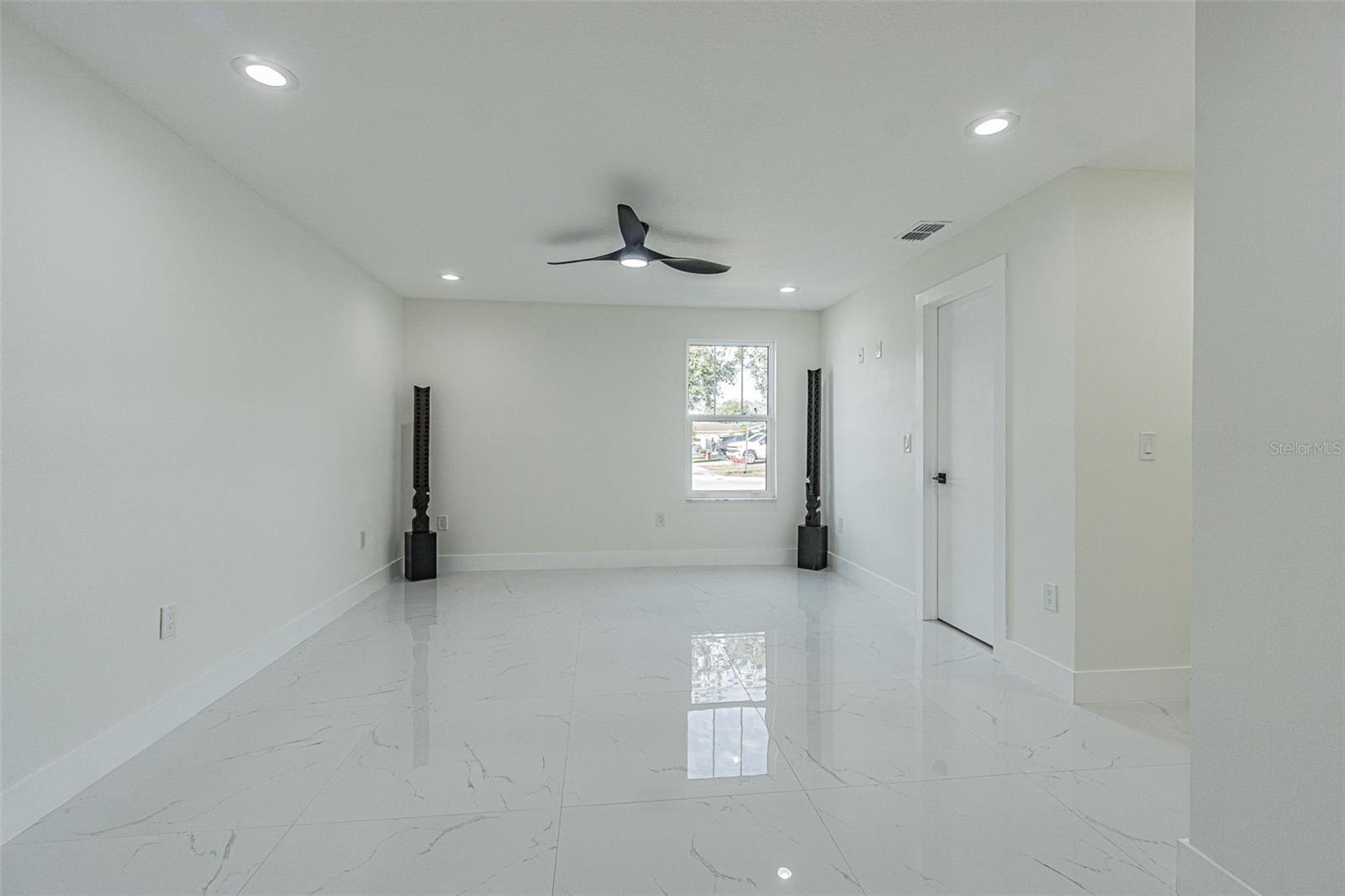 7408 W HENRY AVE, TAMPA, FL, 33615