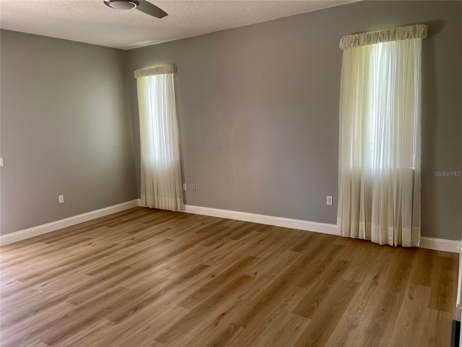39331 TREELINE DR, LADY LAKE, FL, 32159