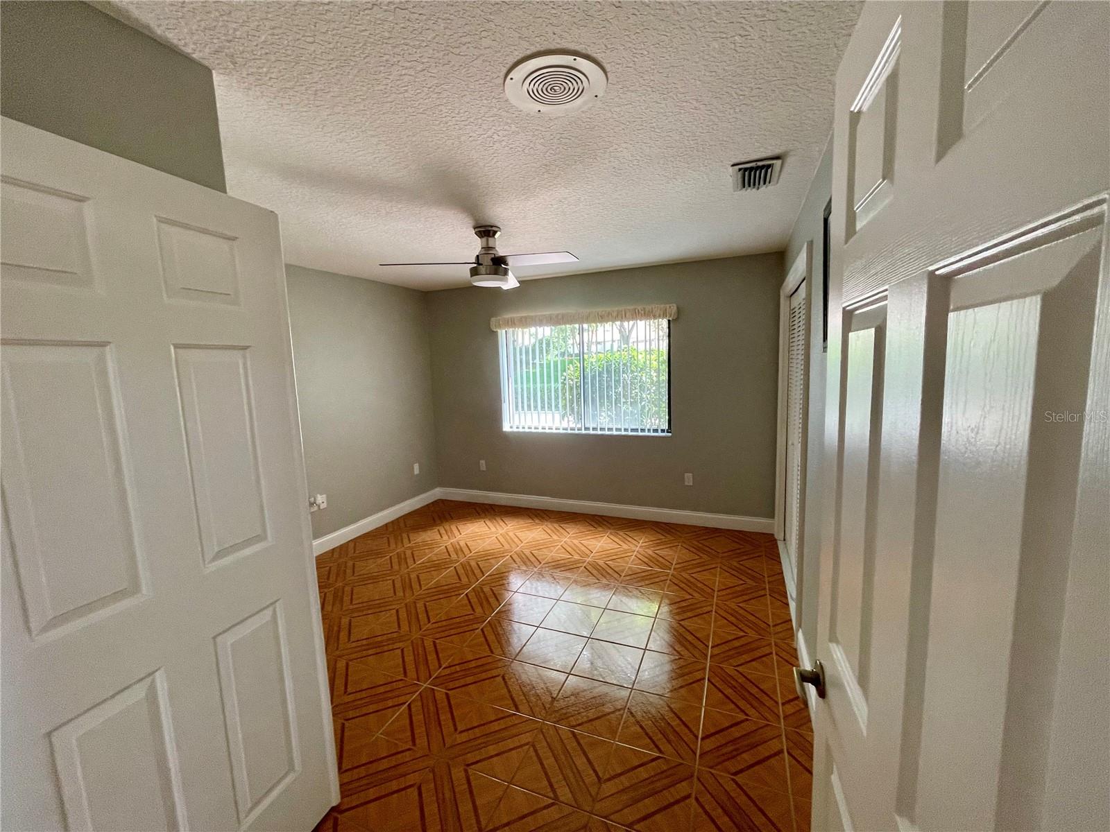 39331 TREELINE DR, LADY LAKE, FL, 32159