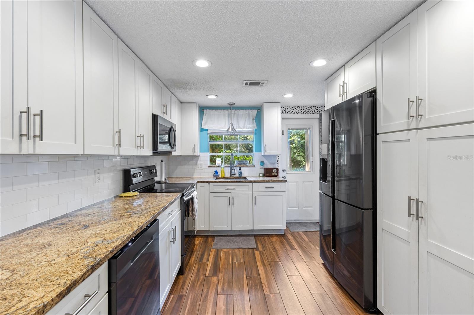 2628 HUNTINGTON AVE, SARASOTA, FL, 34232