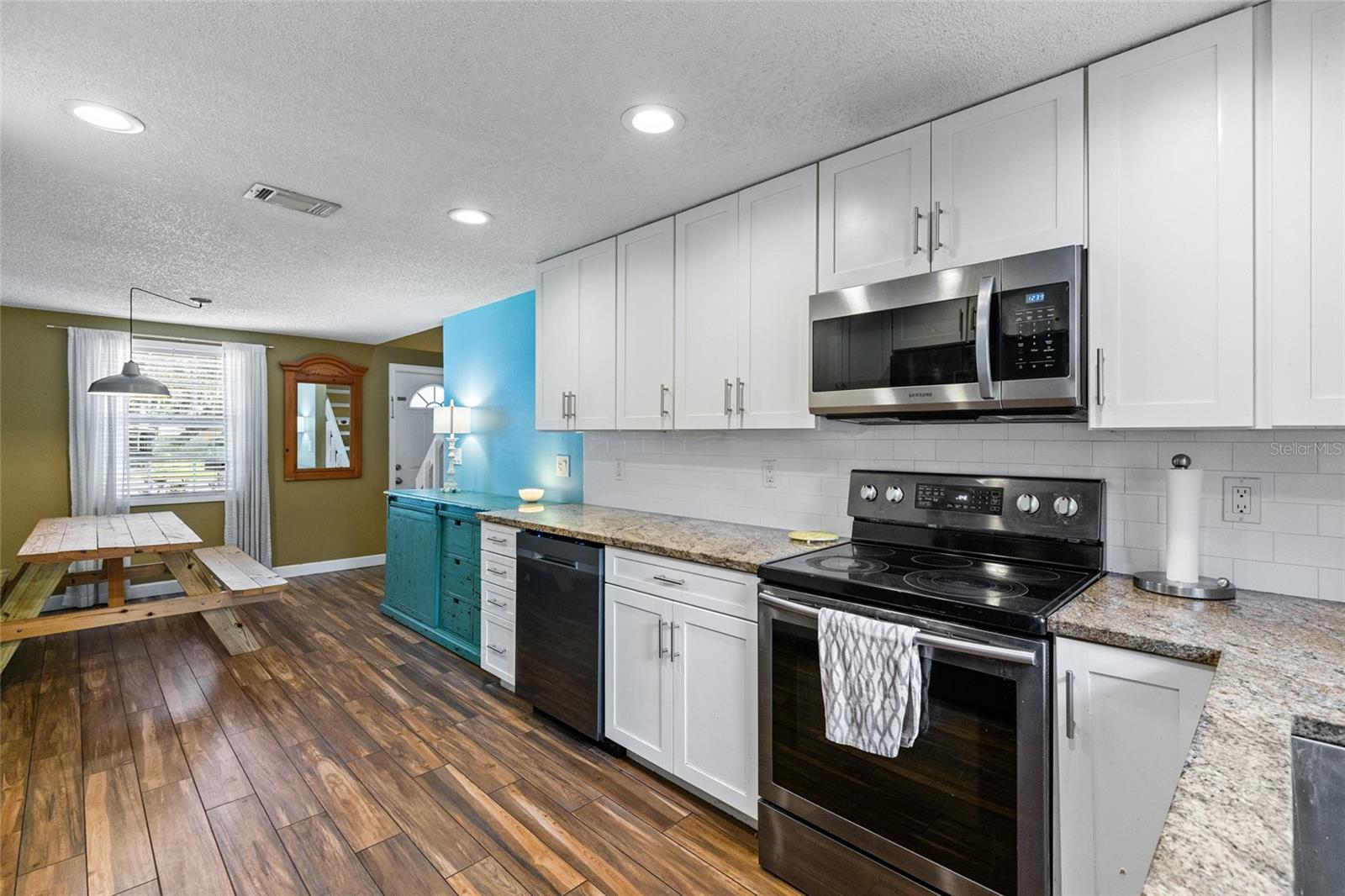 2628 HUNTINGTON AVE, SARASOTA, FL, 34232