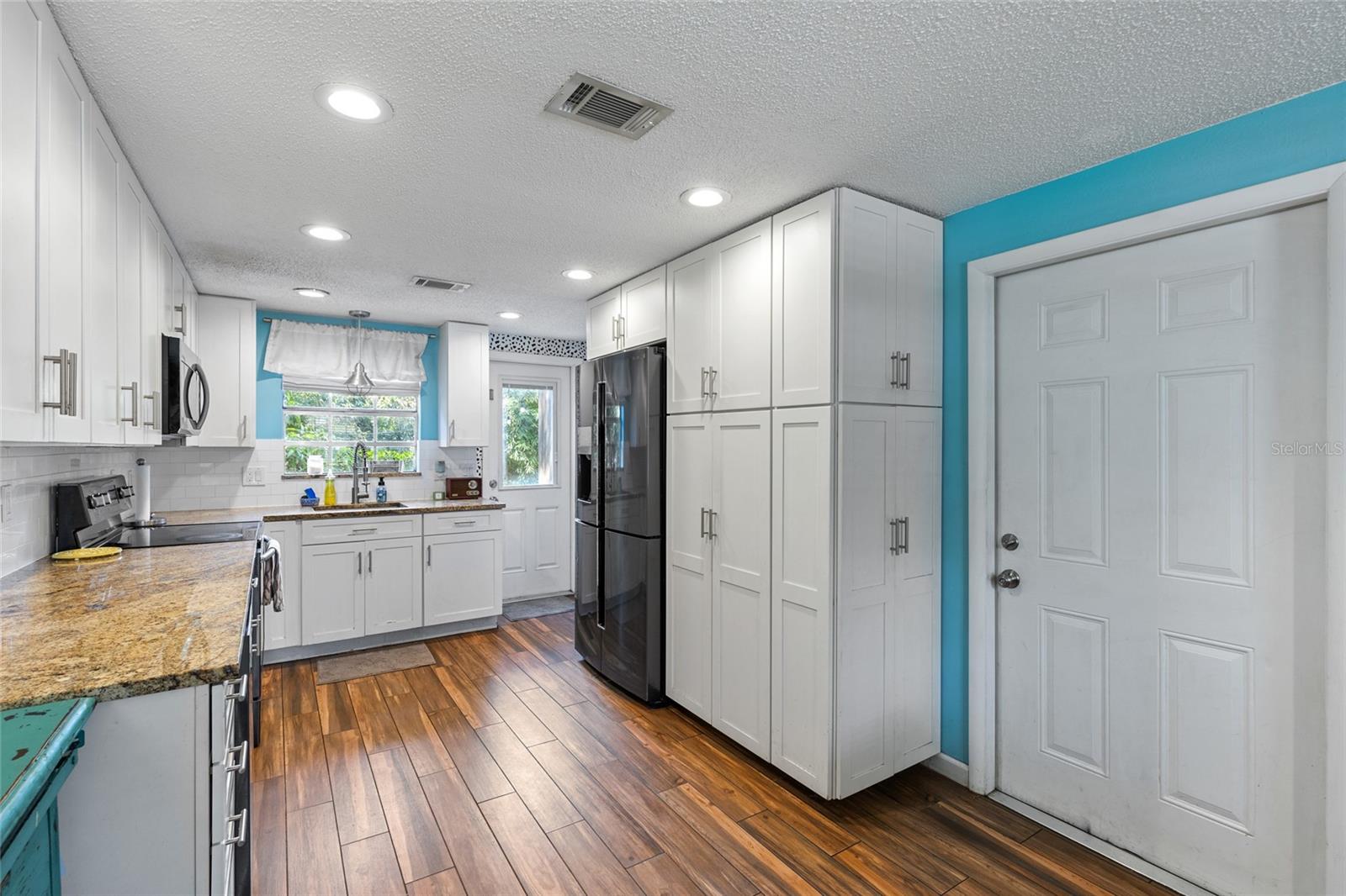 2628 HUNTINGTON AVE, SARASOTA, FL, 34232