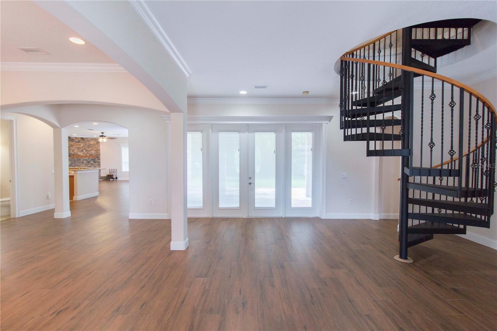 1380 E LAKE SHORE BLVD, KISSIMMEE, FL, 34744