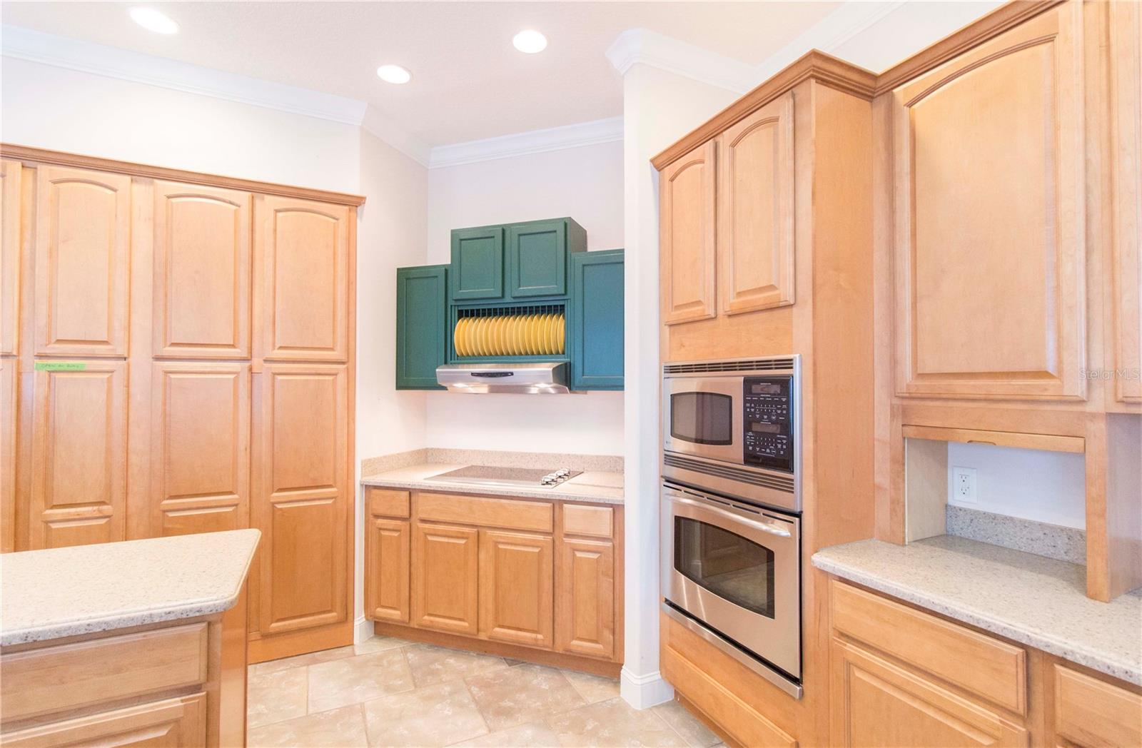 1380 E LAKE SHORE BLVD, KISSIMMEE, FL, 34744