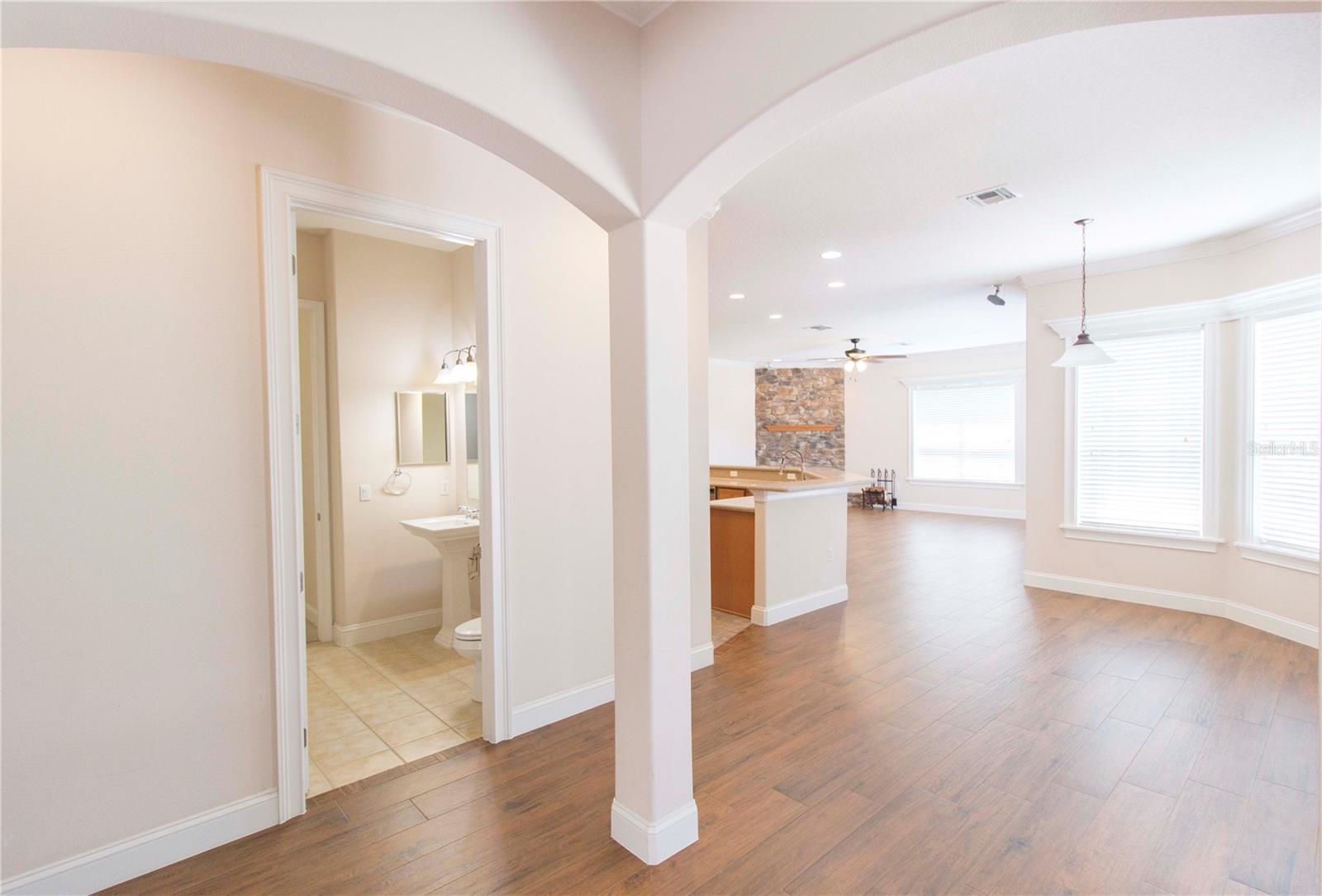 1380 E LAKE SHORE BLVD, KISSIMMEE, FL, 34744