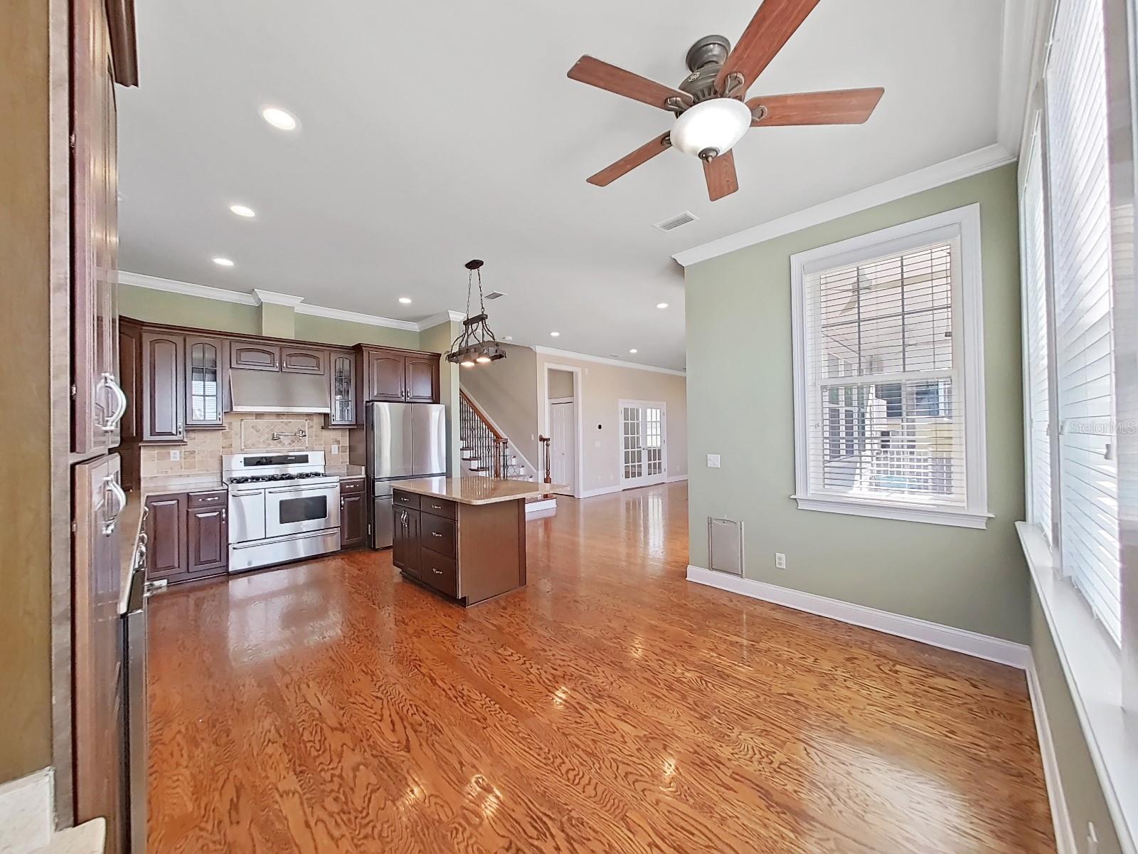 4820 W FLAMINGO RD, TAMPA, FL, 33611