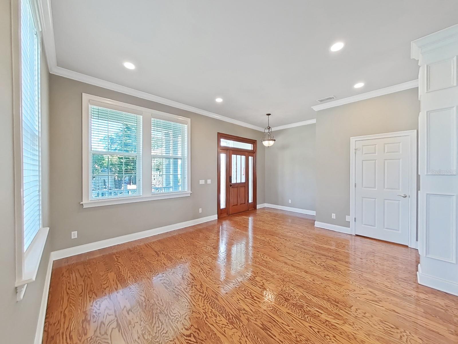 4820 W FLAMINGO RD, TAMPA, FL, 33611