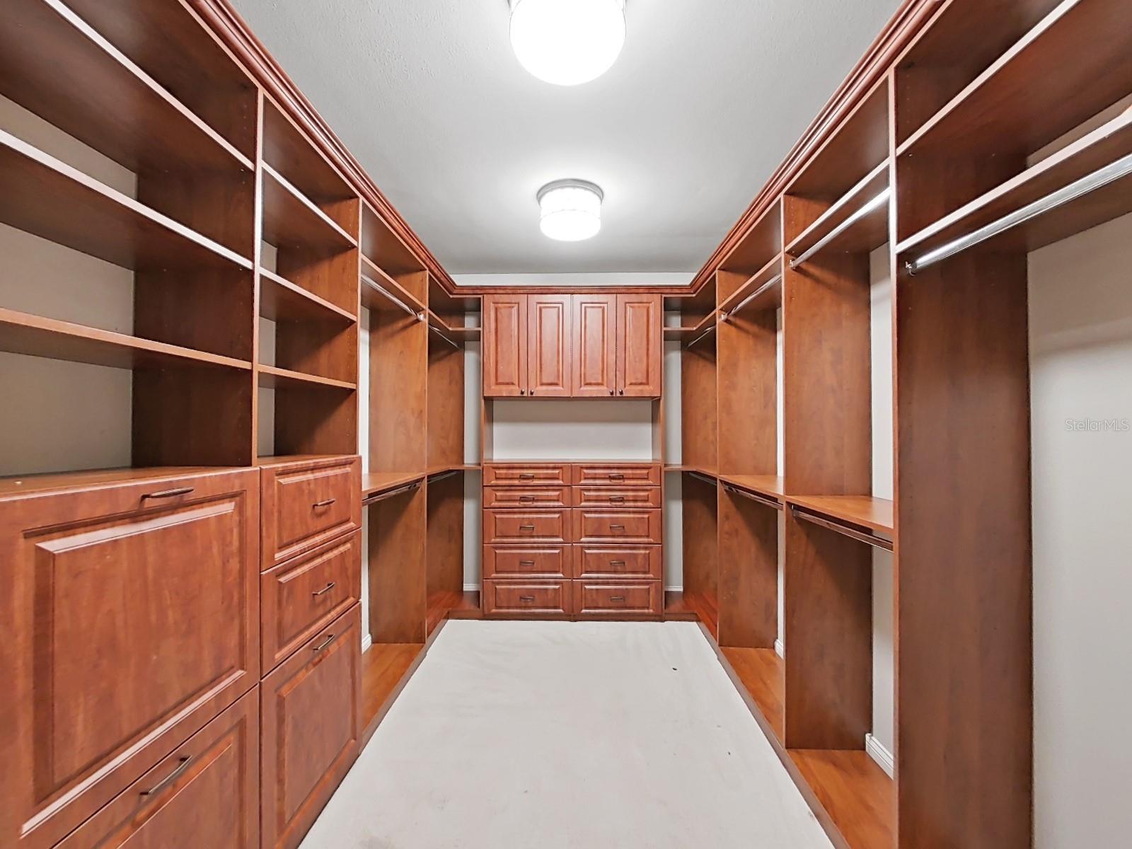 4820 W FLAMINGO RD, TAMPA, FL, 33611