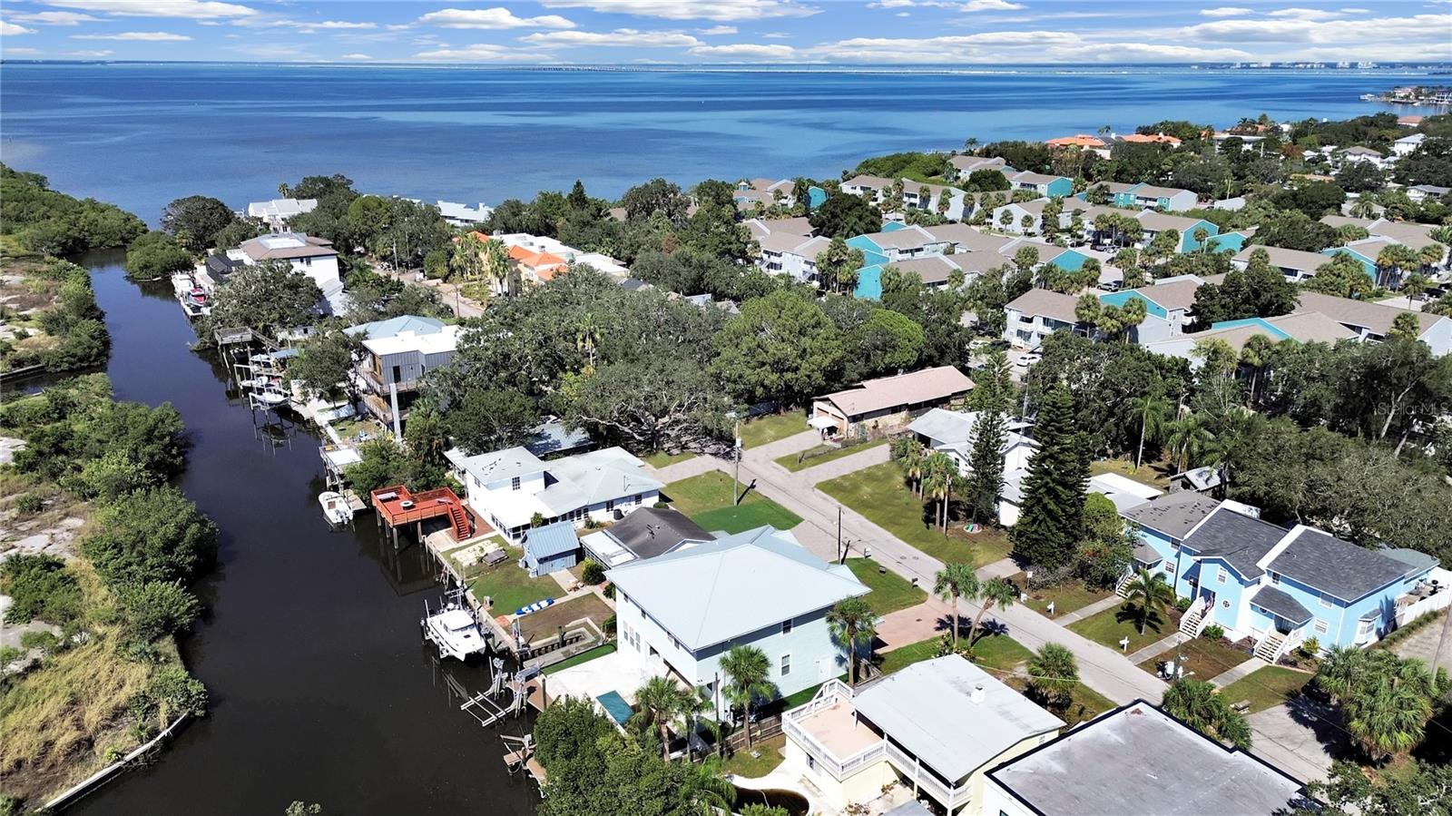 4820 W FLAMINGO RD, TAMPA, FL, 33611