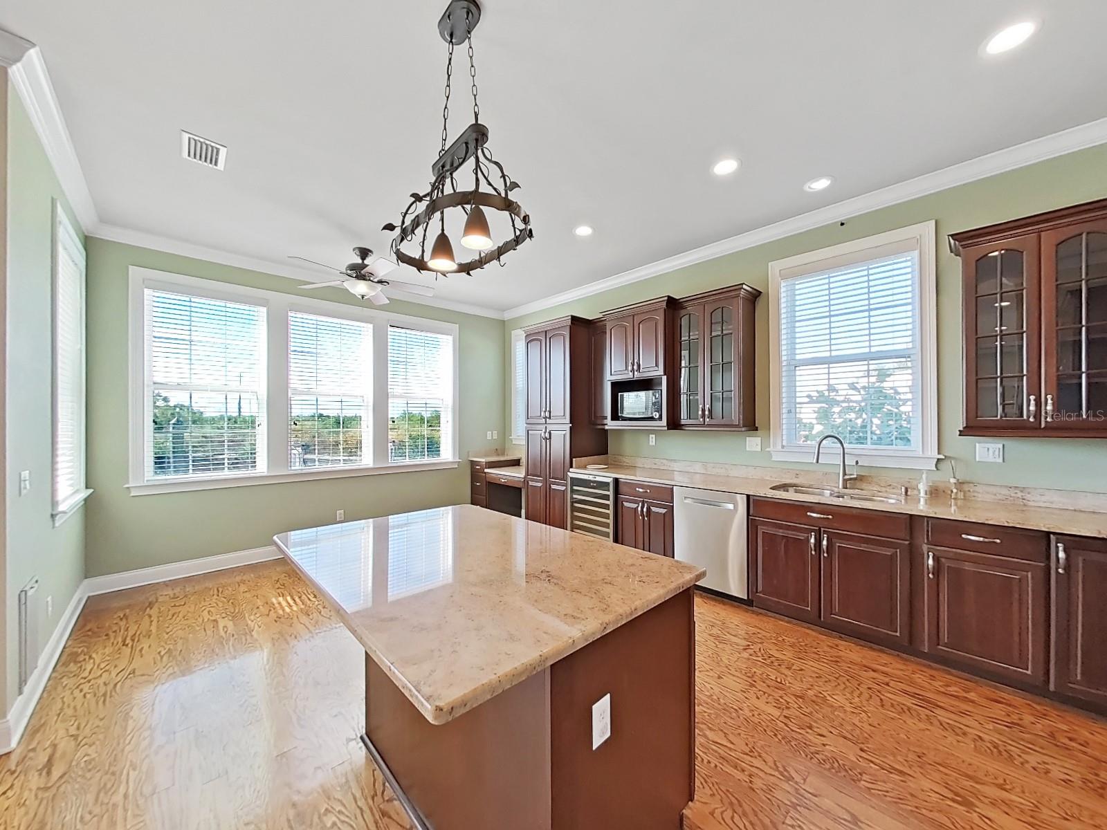 4820 W FLAMINGO RD, TAMPA, FL, 33611