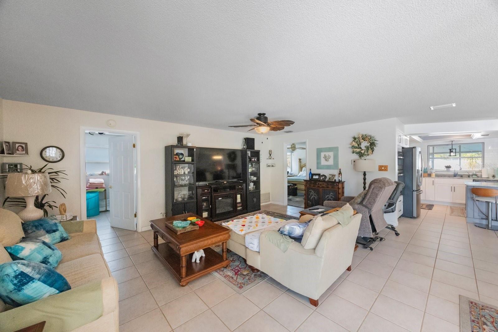 1907 SANDPIPER DR, CLEARWATER, FL, 33764