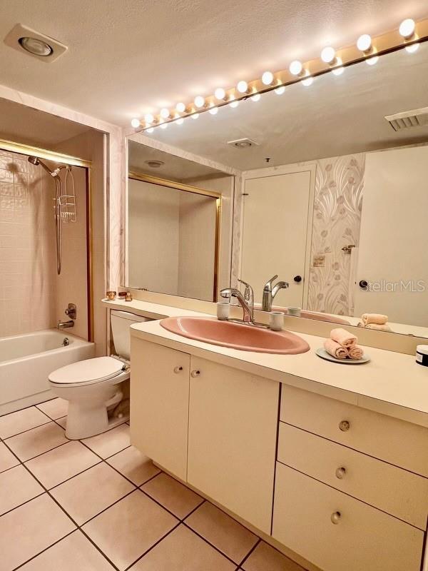 1065 GULF OF MEXICO DR #302, LONGBOAT KEY, FL, 34228