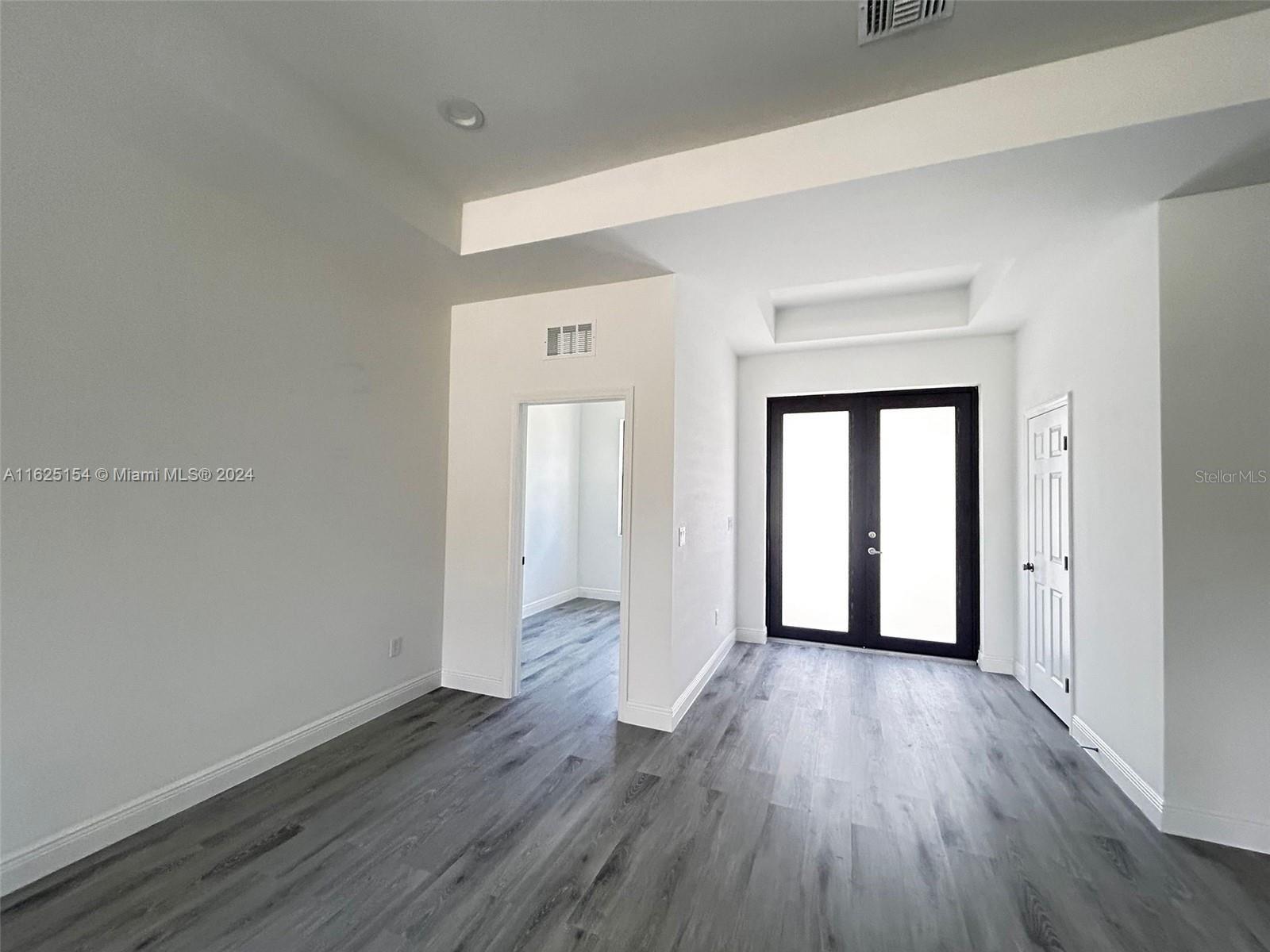 2901 LEELAND HEIGHTS BLVD E, LEHIGH ACRES, FL, 33936