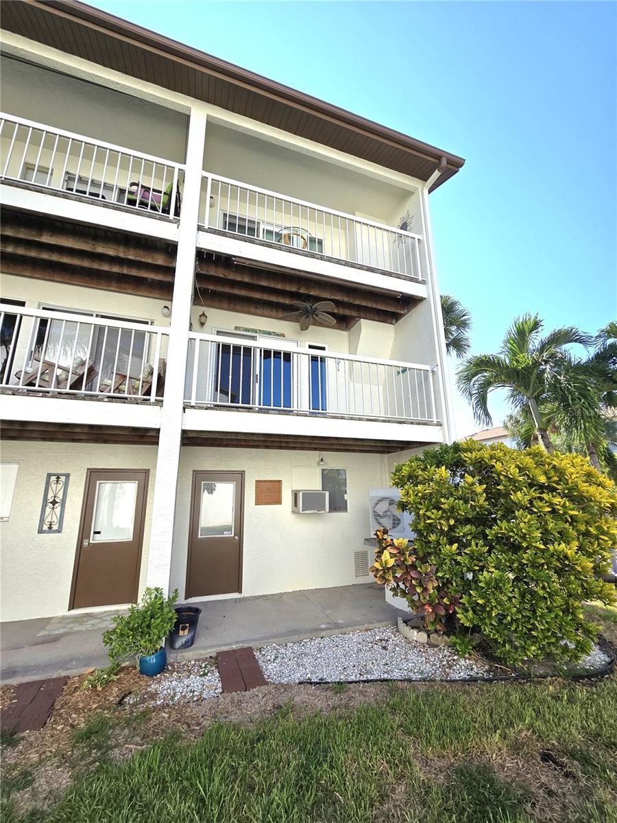 346 MADEIRA CIR, ST PETERSBURG, FL, 33715
