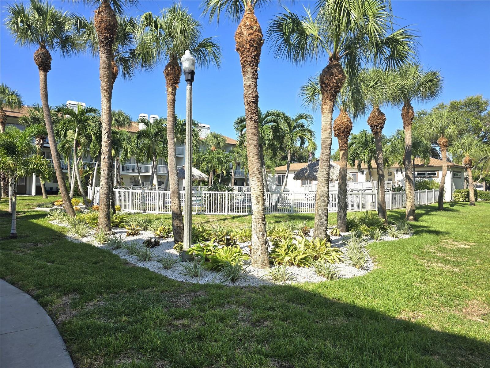 346 MADEIRA CIR, ST PETERSBURG, FL, 33715