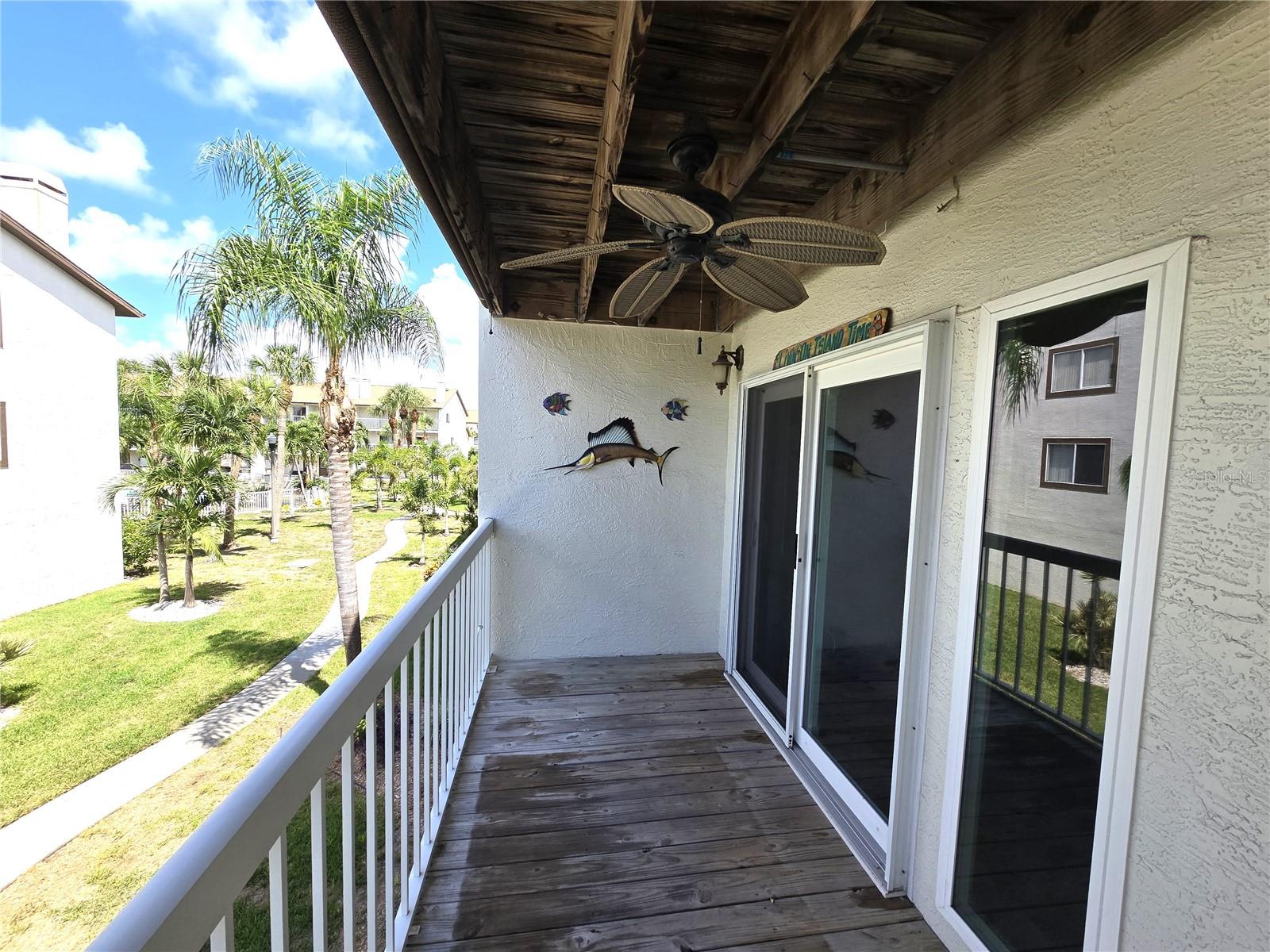346 MADEIRA CIR, ST PETERSBURG, FL, 33715