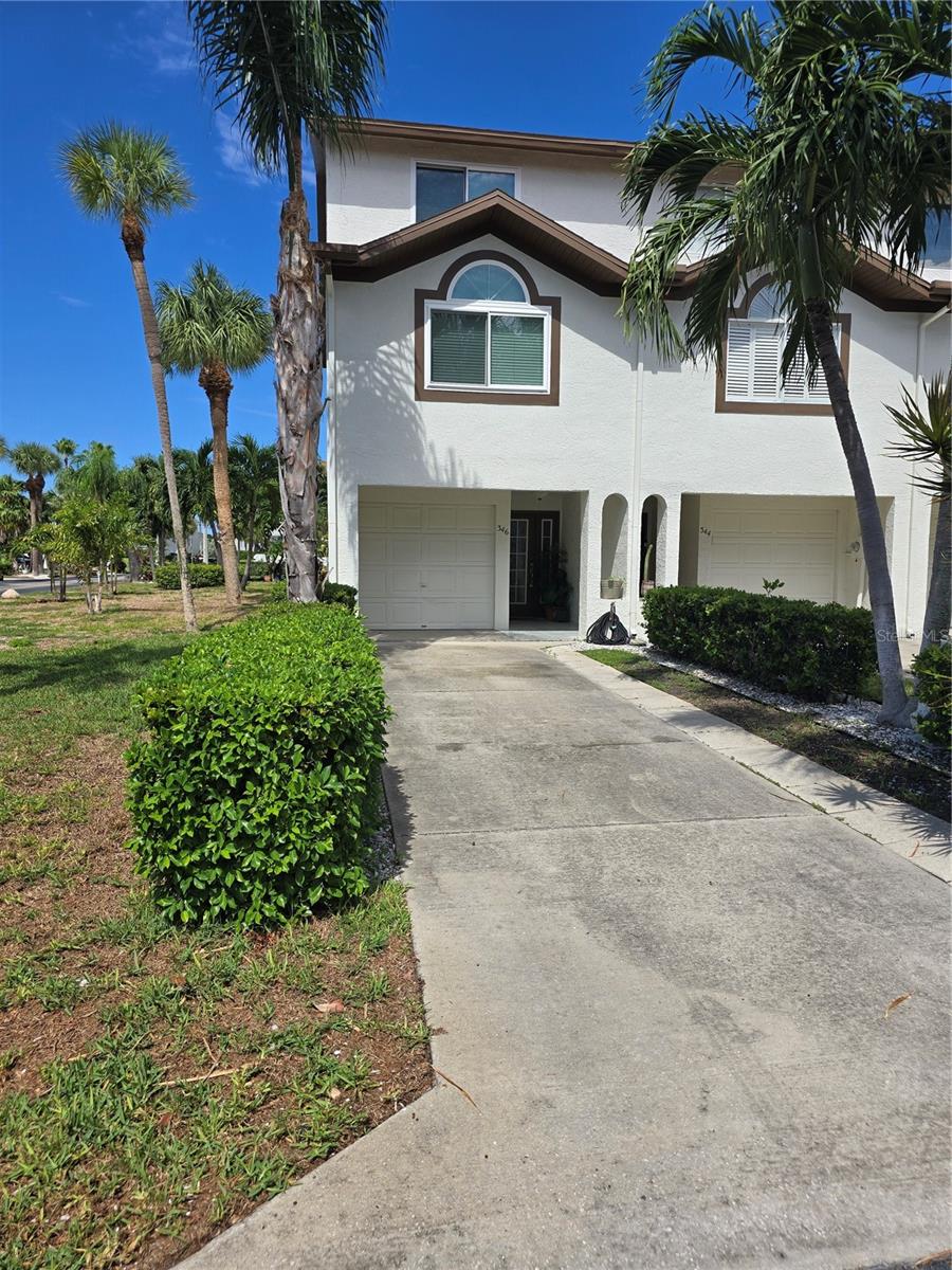346 MADEIRA CIR, ST PETERSBURG, FL, 33715