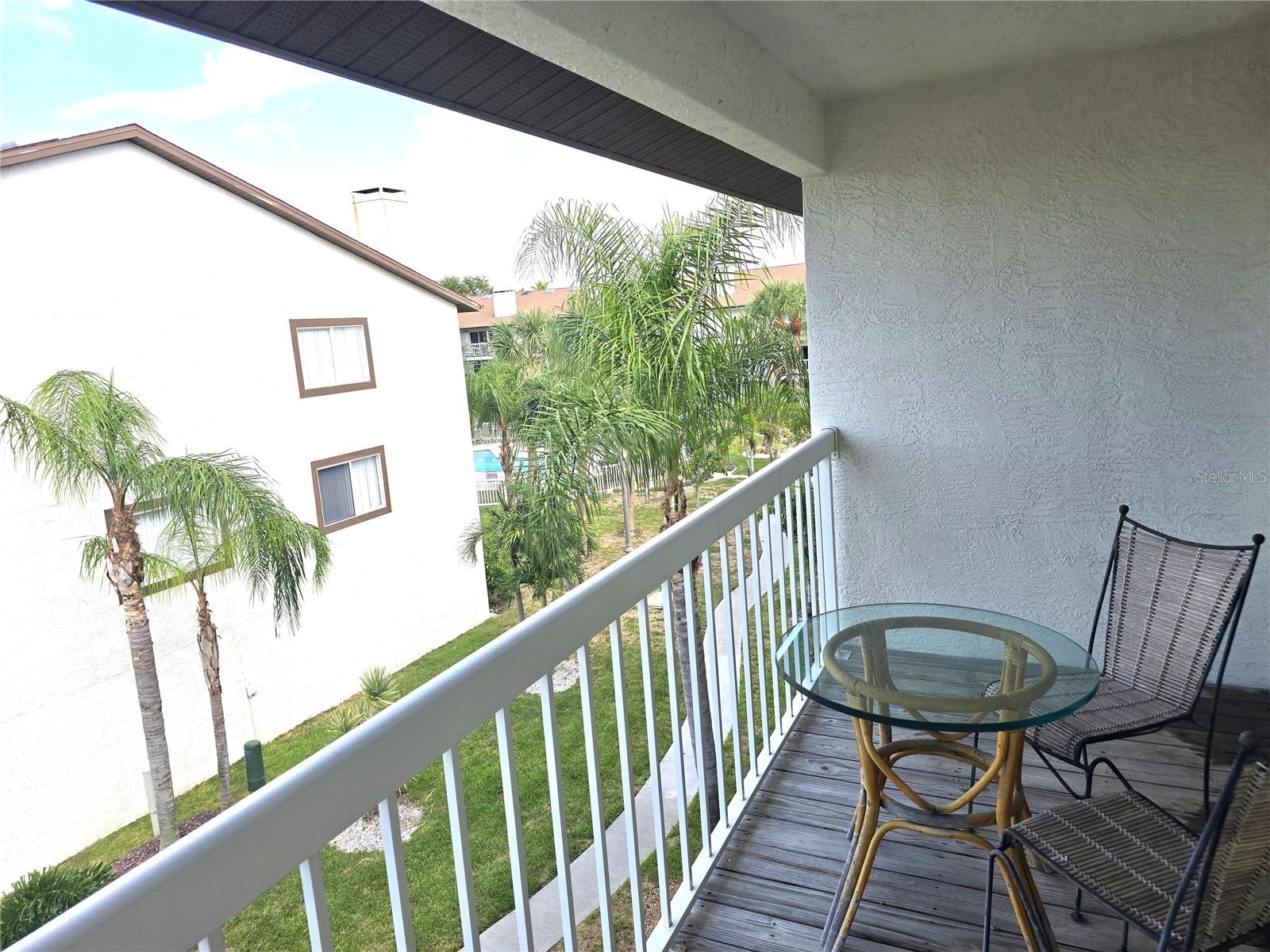 346 MADEIRA CIR, ST PETERSBURG, FL, 33715