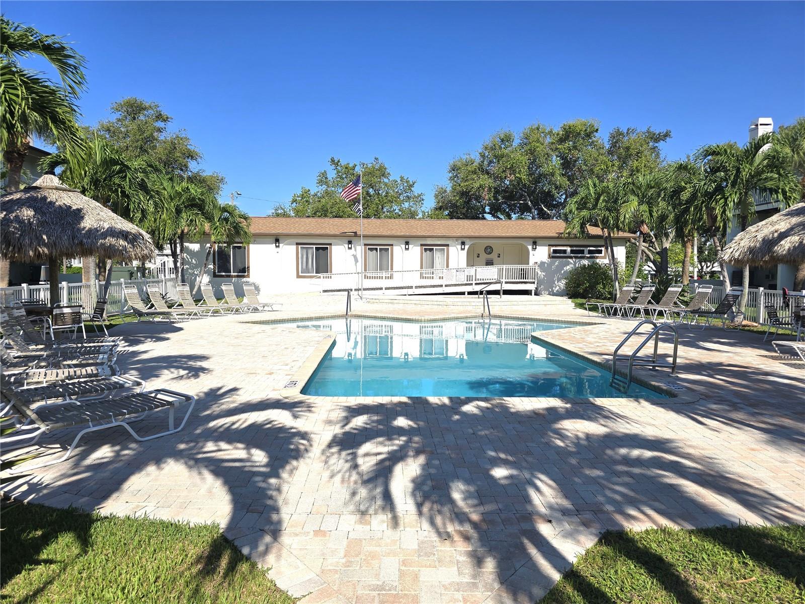 346 MADEIRA CIR, ST PETERSBURG, FL, 33715