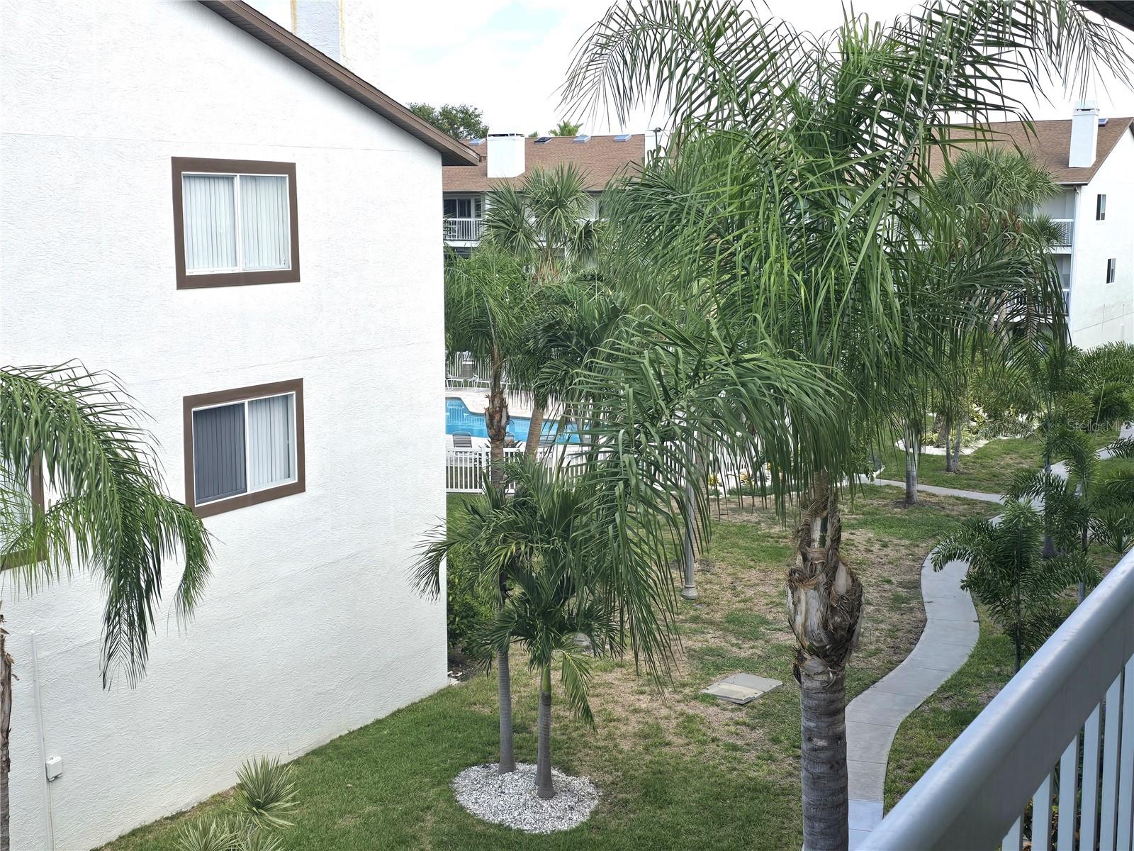 346 MADEIRA CIR, ST PETERSBURG, FL, 33715