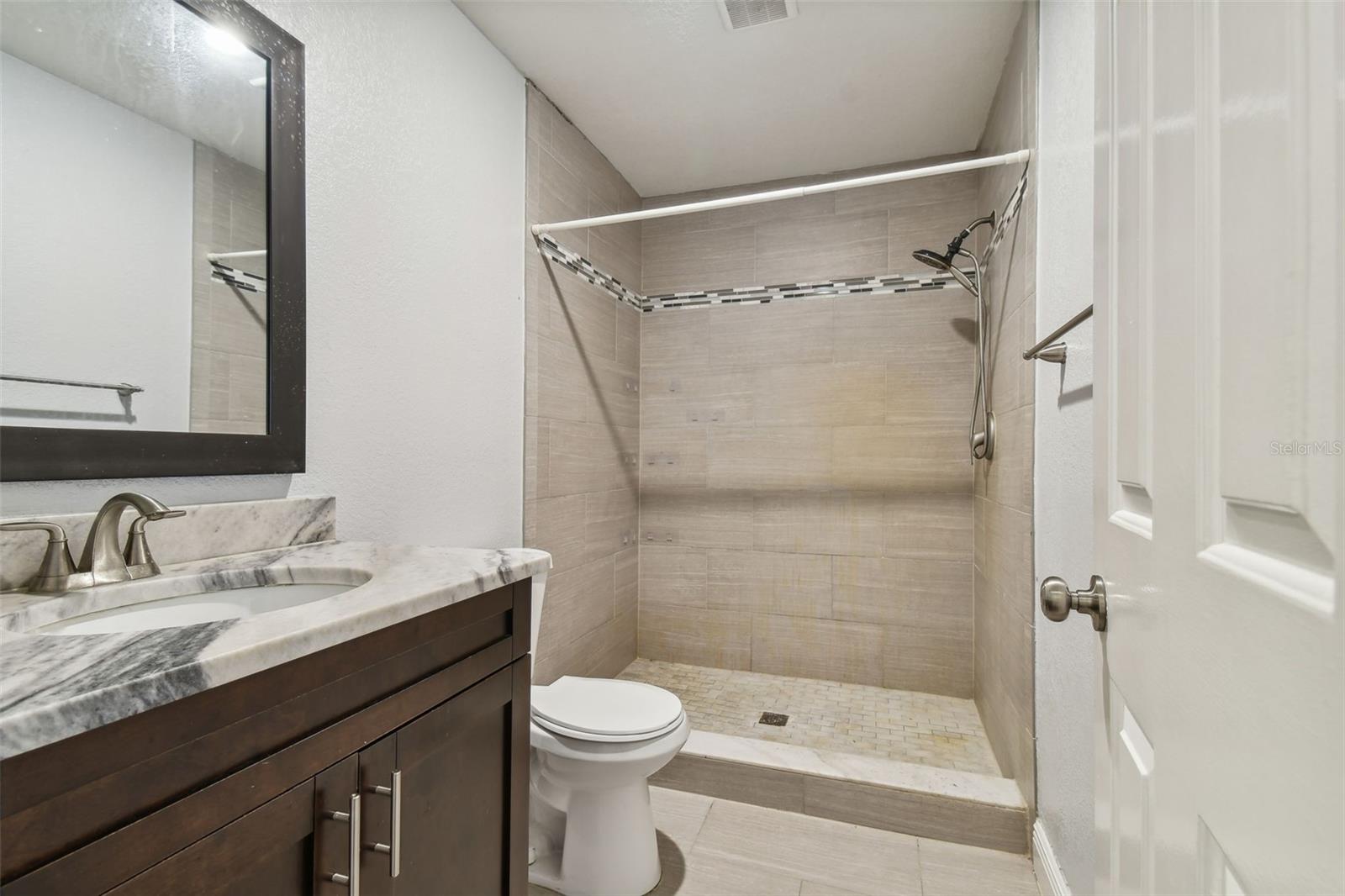 17307 LINDA VISTA CIR, LUTZ, FL, 33548