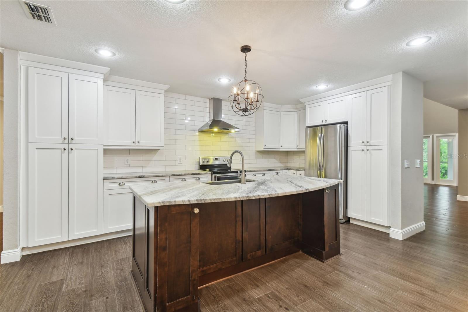 17307 LINDA VISTA CIR, LUTZ, FL, 33548