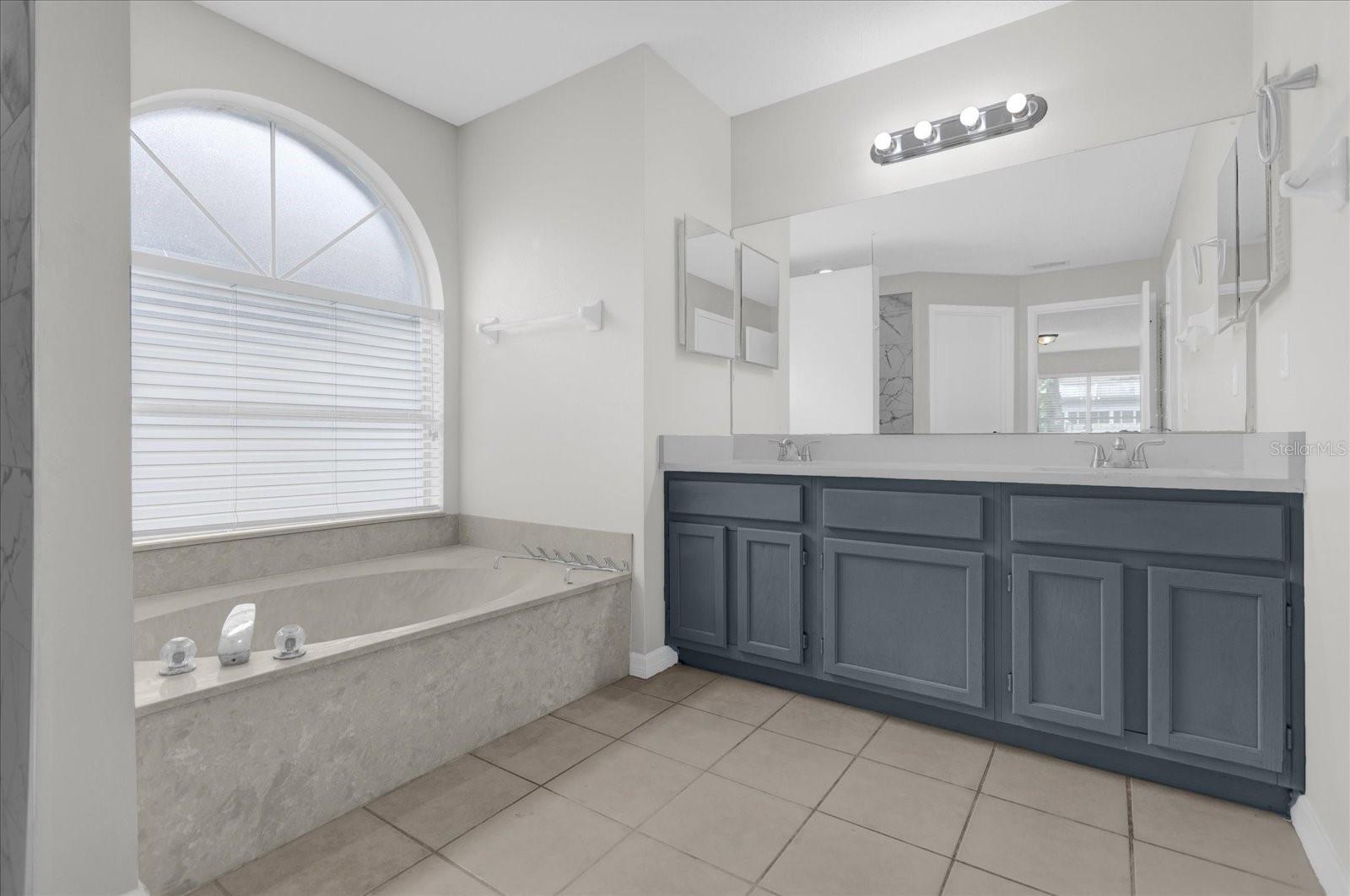 10957 NORCROSS CIR, ORLANDO, FL, 32825