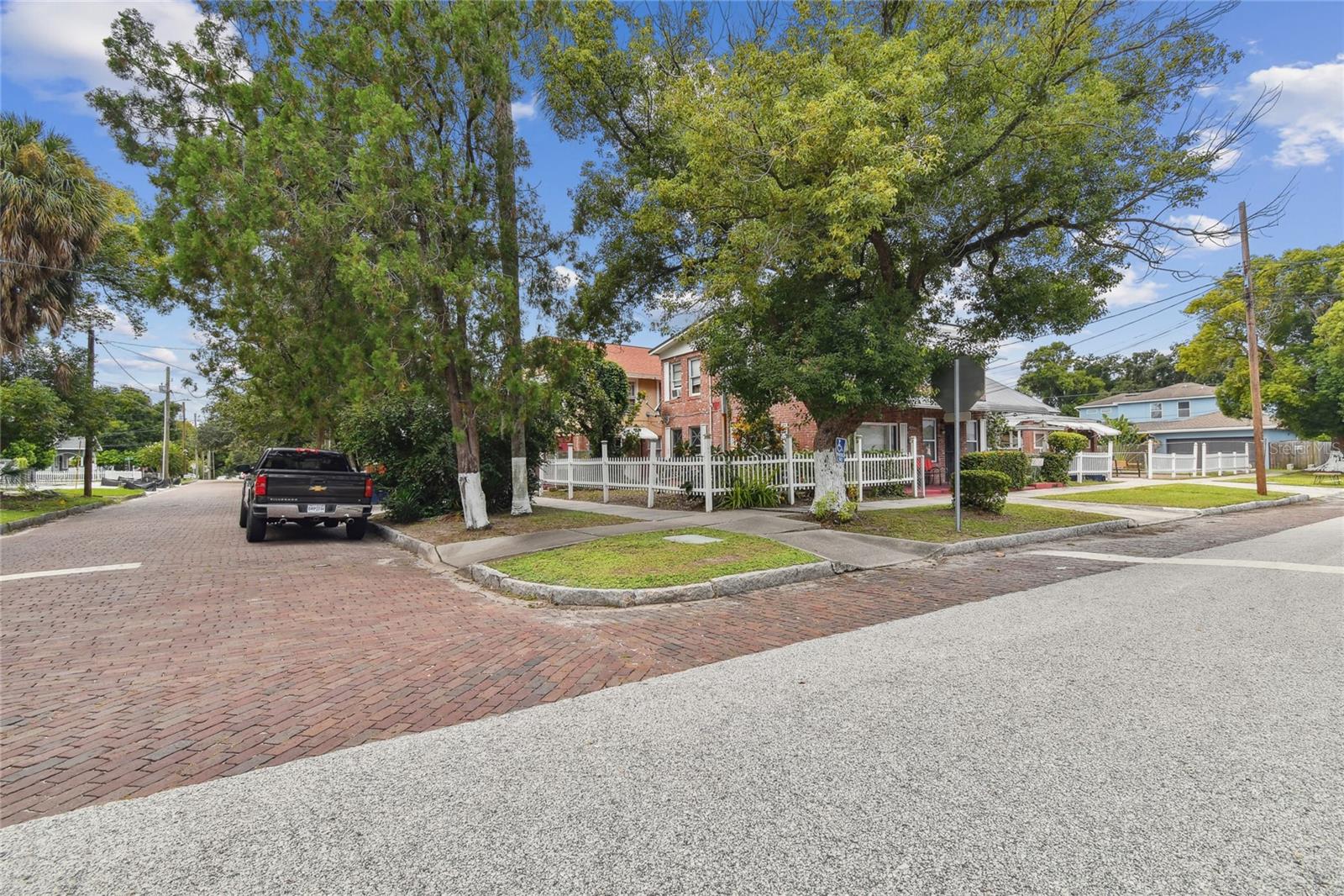 2402-2404 N HIGHLAND AVE, TAMPA, FL, 33602