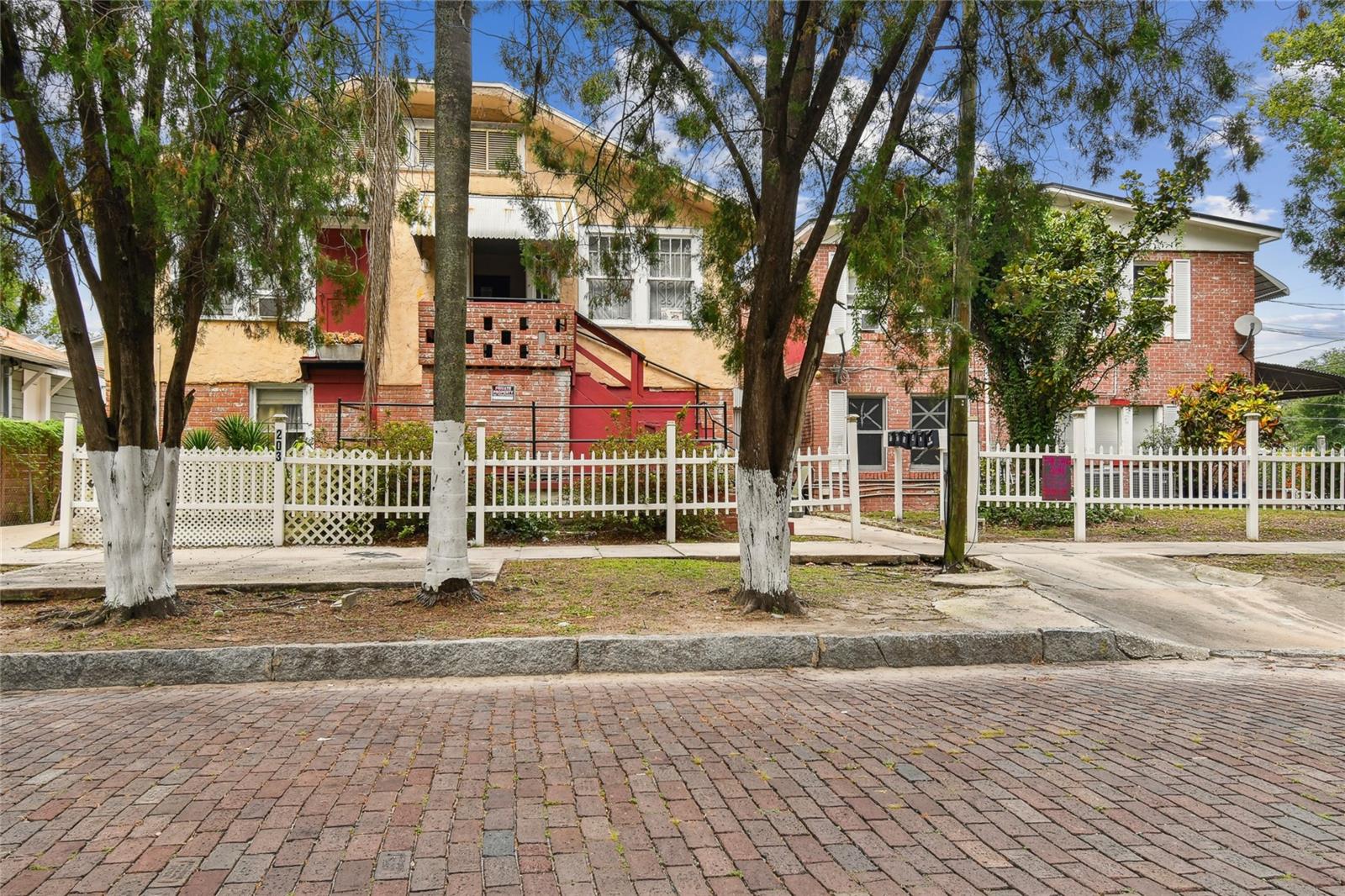 2402-2404 N HIGHLAND AVE, TAMPA, FL, 33602
