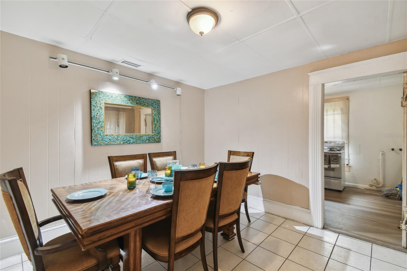 2402-2404 N HIGHLAND AVE, TAMPA, FL, 33602