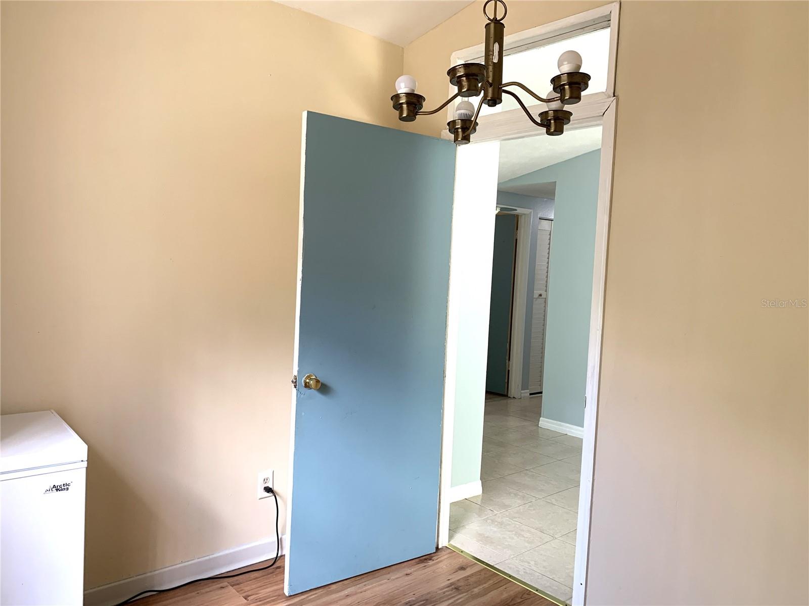 3275 FOX LAKE DR, TAMPA, FL, 33618