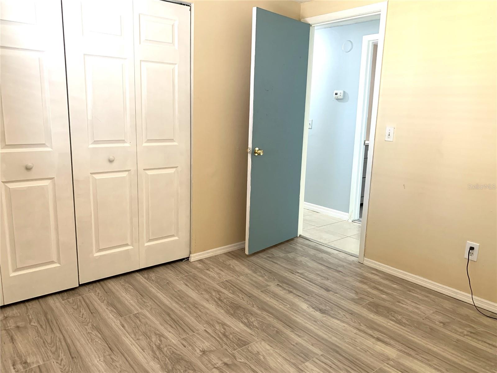 3275 FOX LAKE DR, TAMPA, FL, 33618