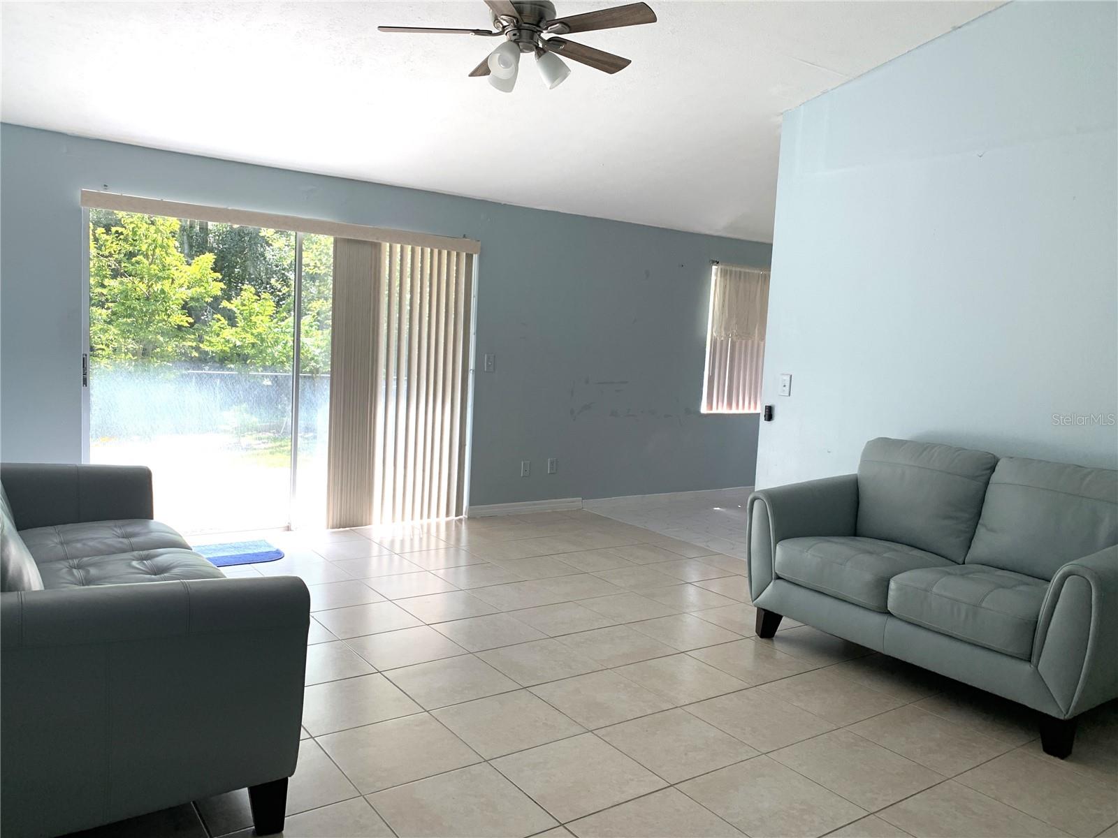 3275 FOX LAKE DR, TAMPA, FL, 33618