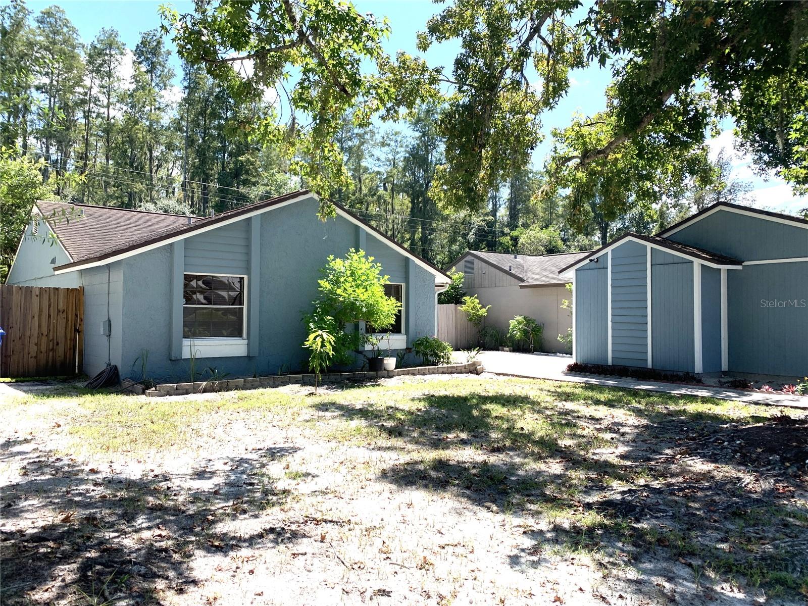 3275 FOX LAKE DR, TAMPA, FL, 33618