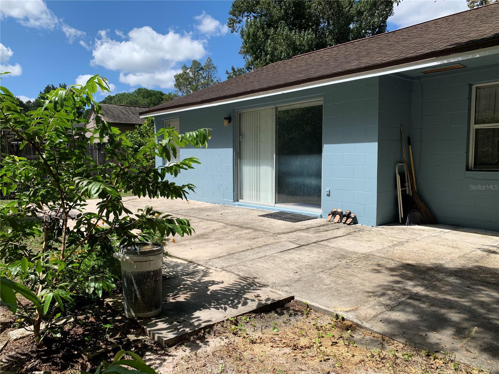 3275 FOX LAKE DR, TAMPA, FL, 33618