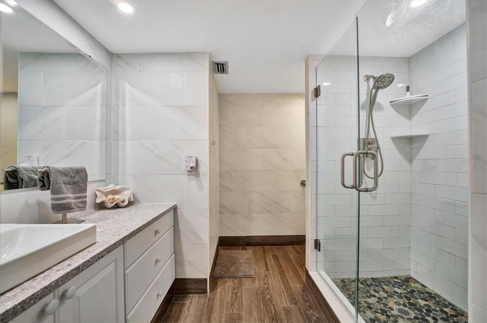 1430 GULF BLVD #109, CLEARWATER BEACH, FL, 33767